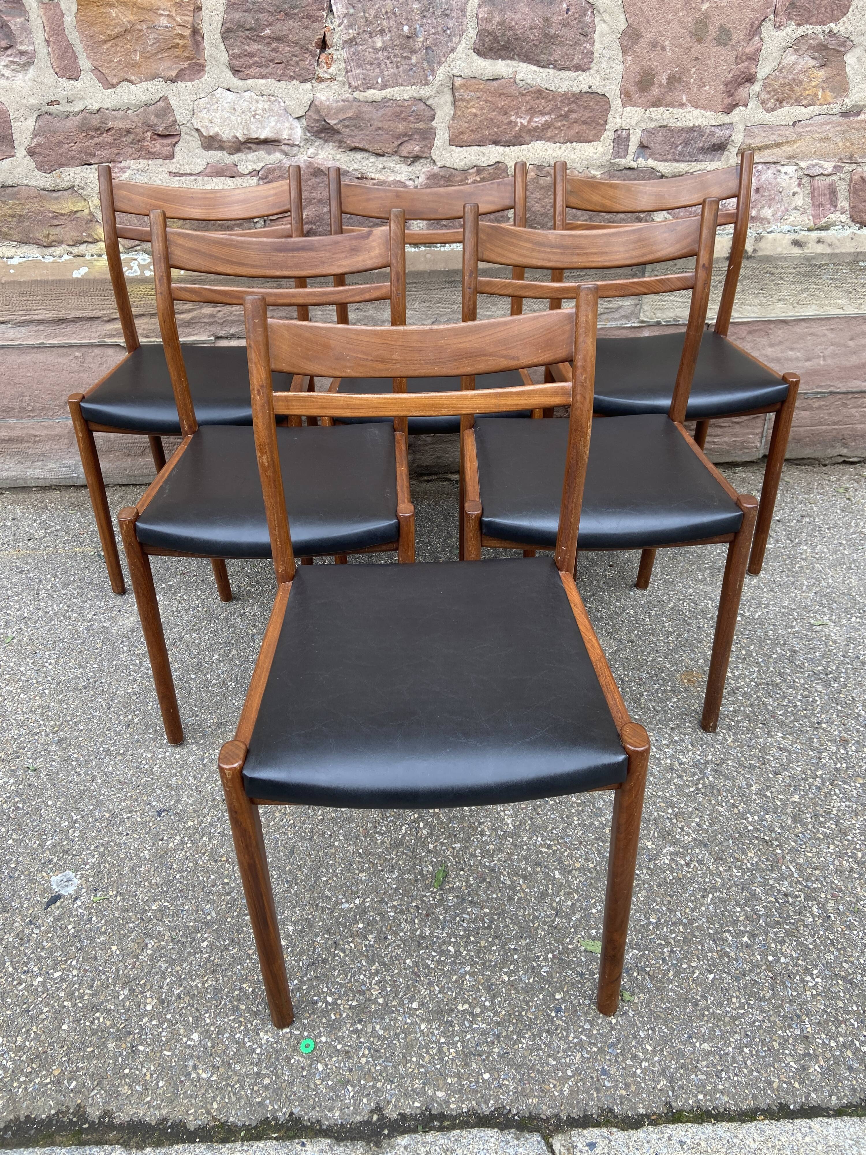 6 vintage Danish Scandinavian style chairs from the 1970s