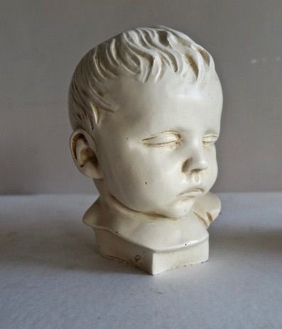 Child bust by Paridon
