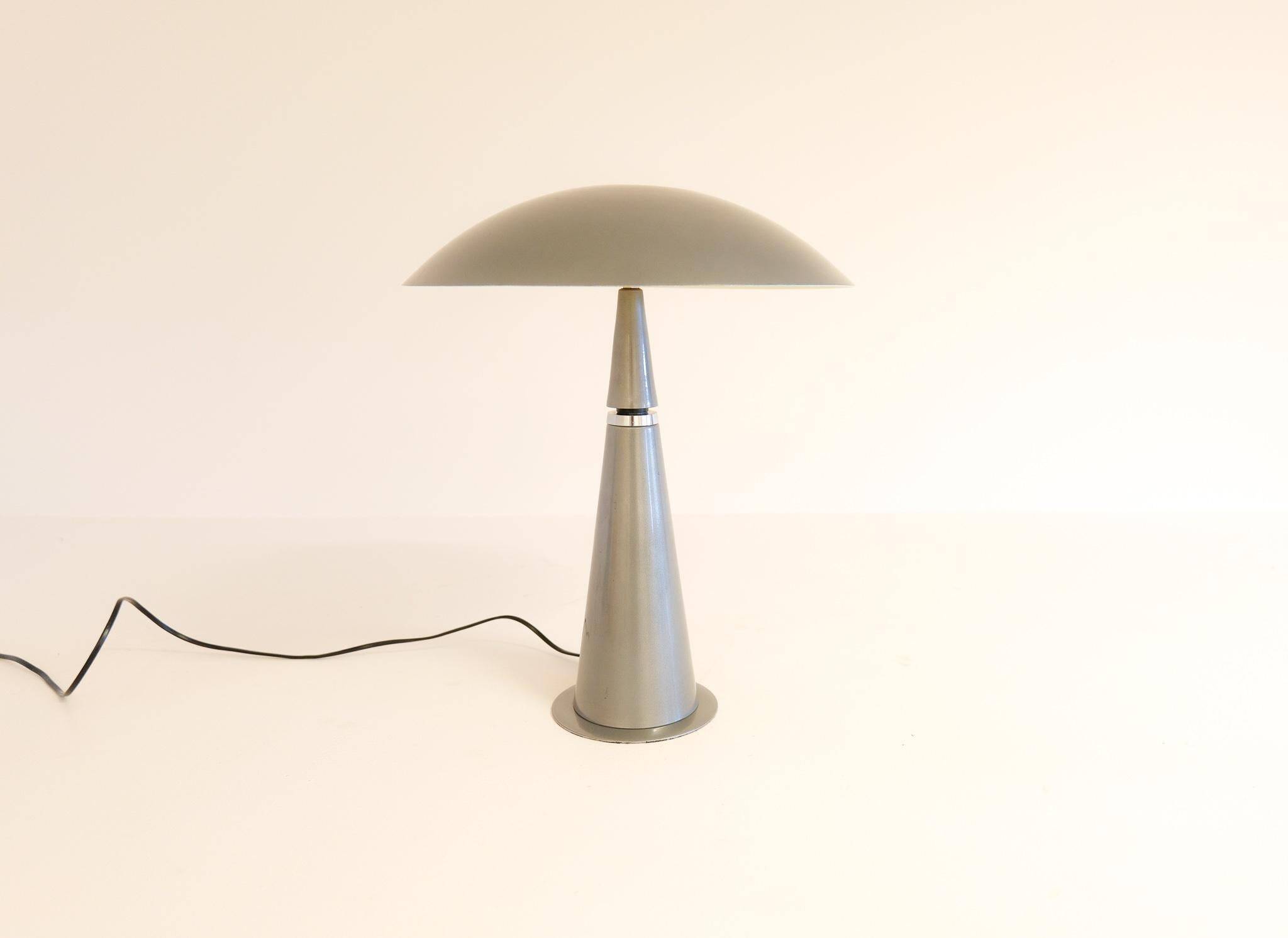 Lampe de table époque spatiale Aluminor France années 1990