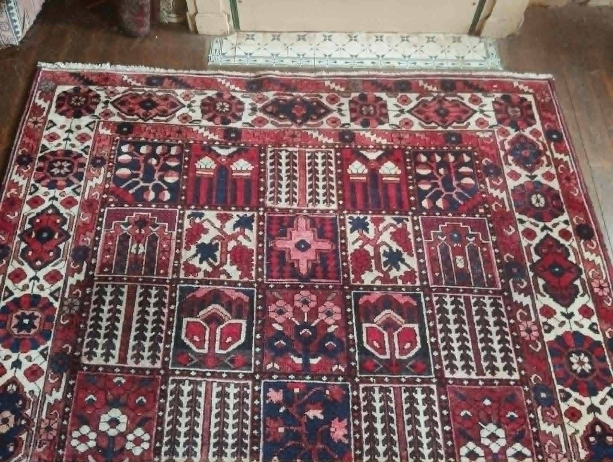 Tapis Persan Bachtiar fait main 305x215cm