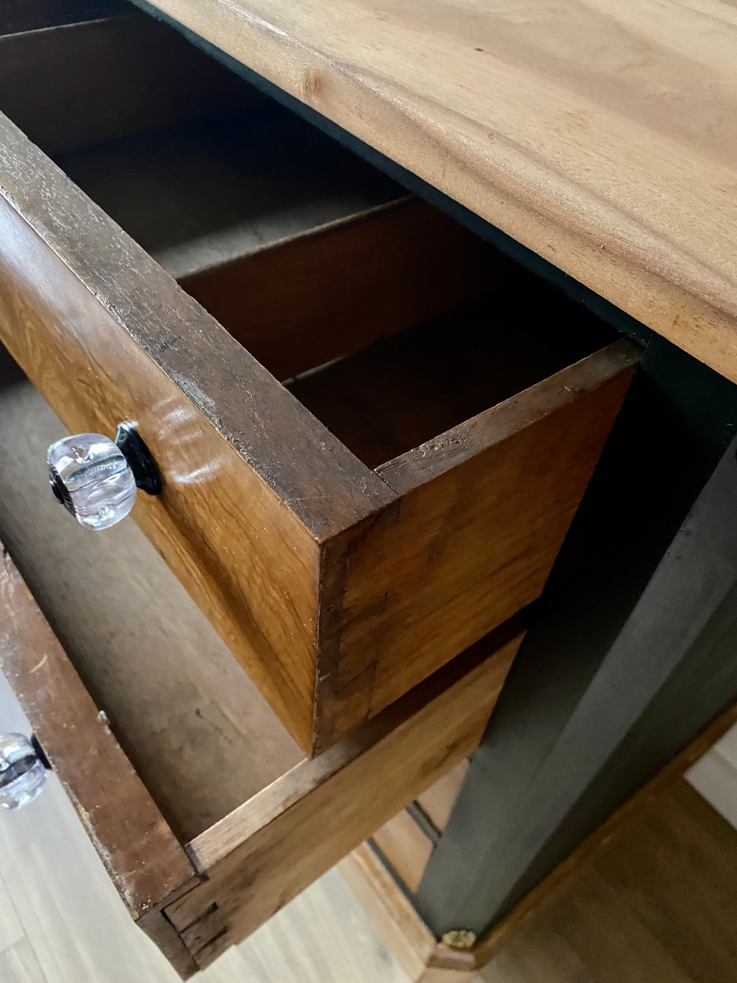 Dresser 4 drawers black and solid wood