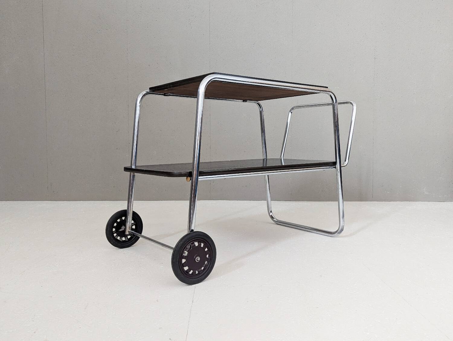 Bauhaus Tubular Steel Serving Cart by Robert Slezák, 1930s