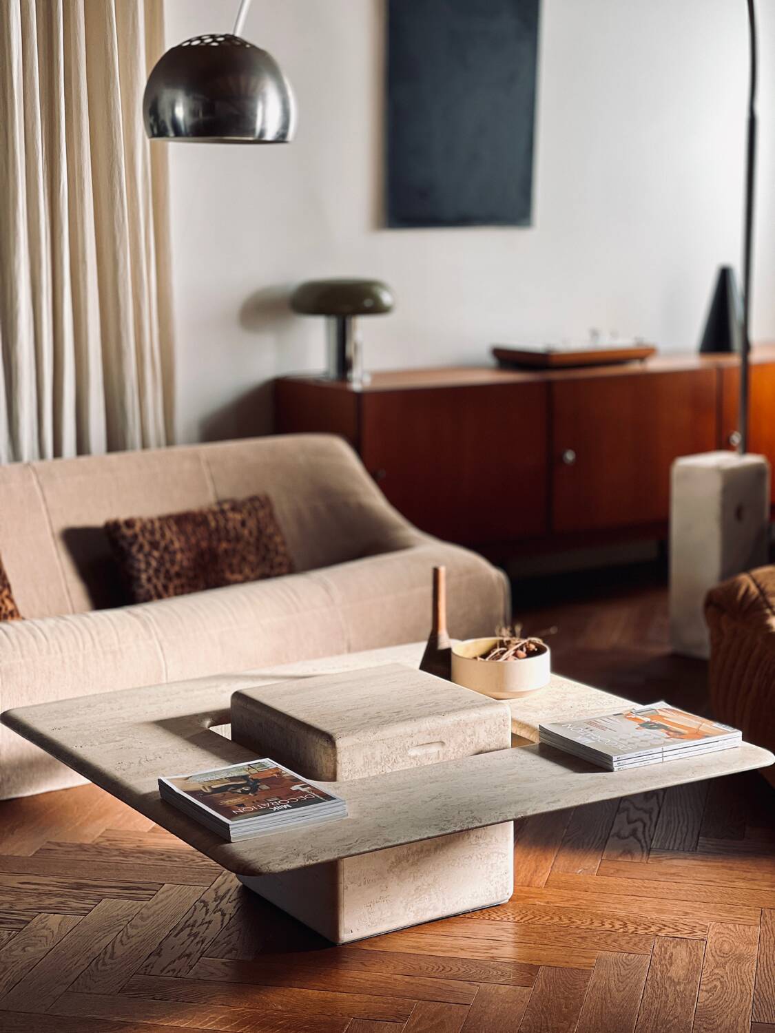 Vintage 1980s Italian travertine coffee table from Florence.
