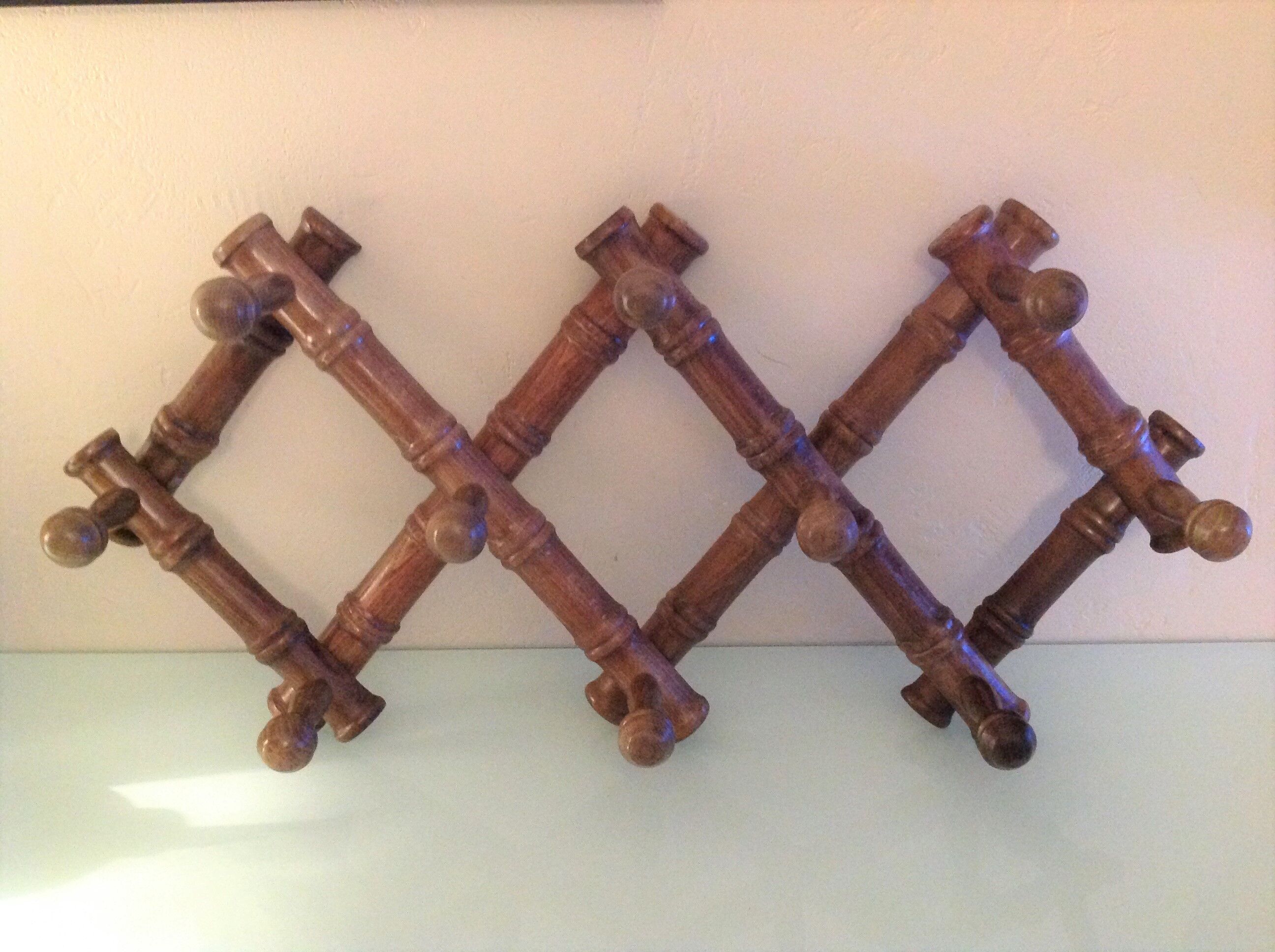 Ten-headed wooden accordion coat rack / vintage 60s-70s