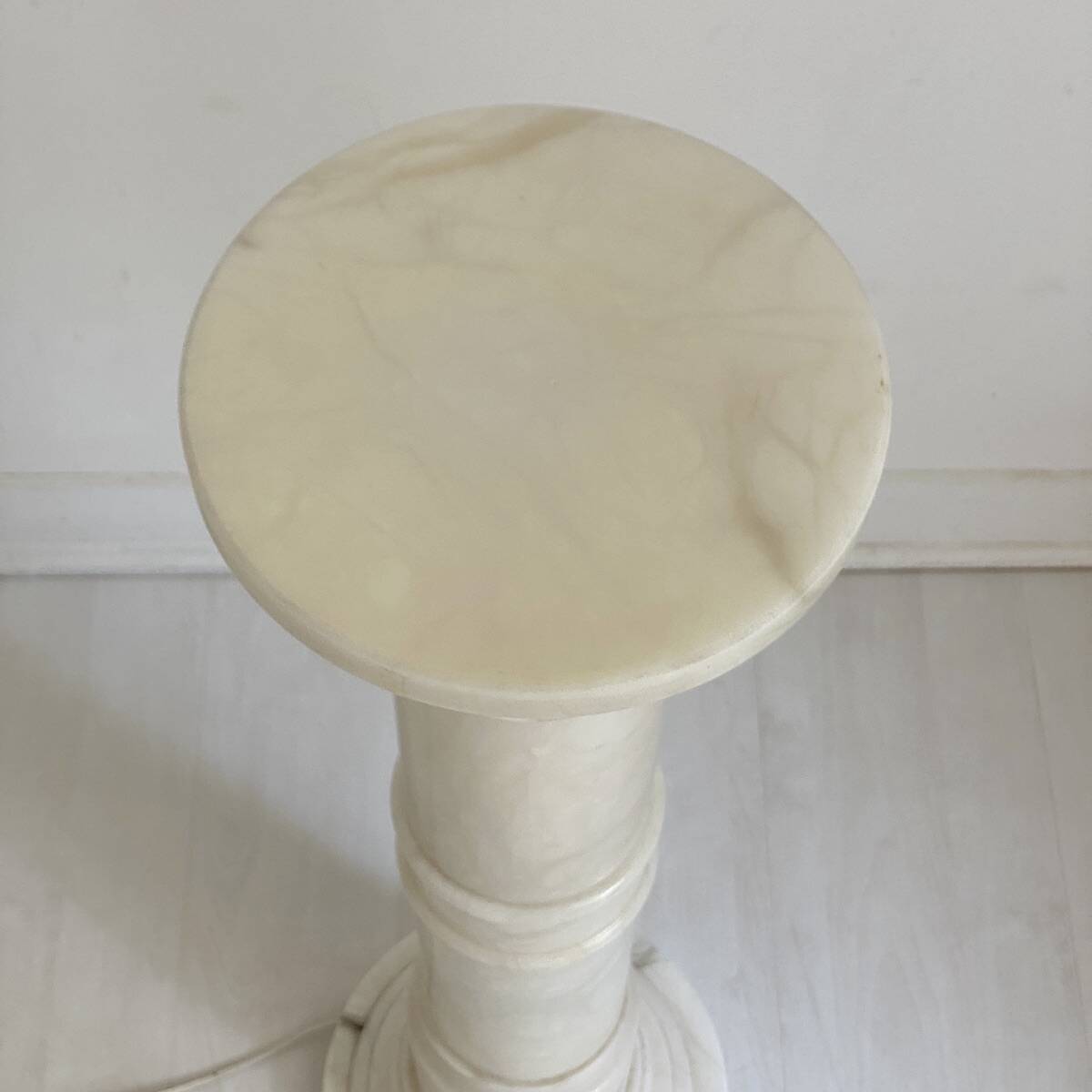 Luminous Alabaster Column Stand