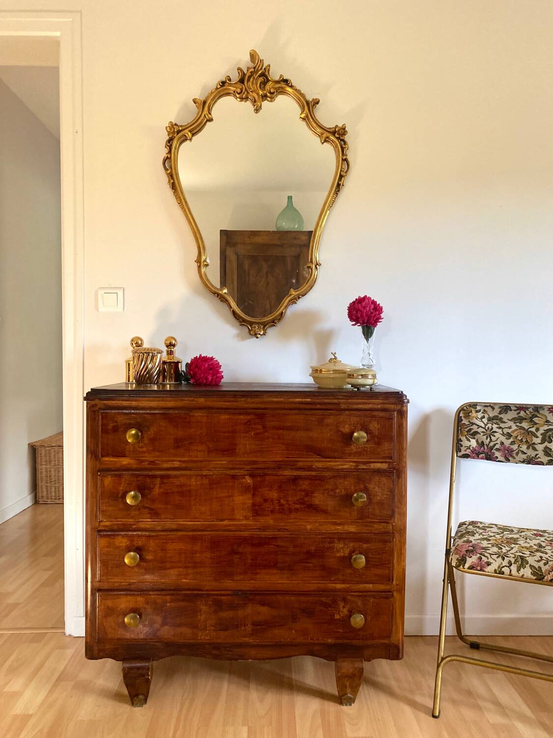 Old wooden chest of drawers