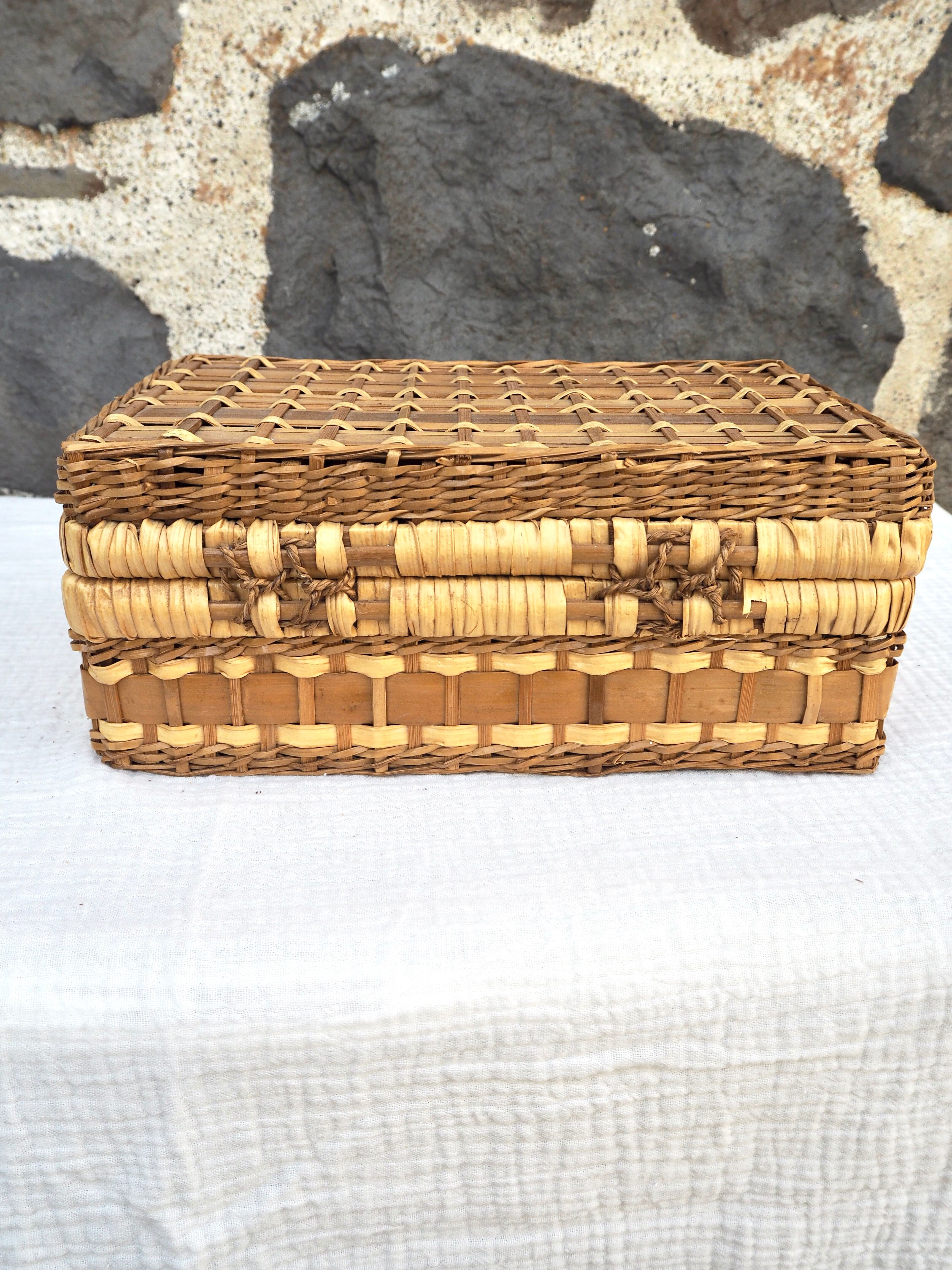 Small rattan case