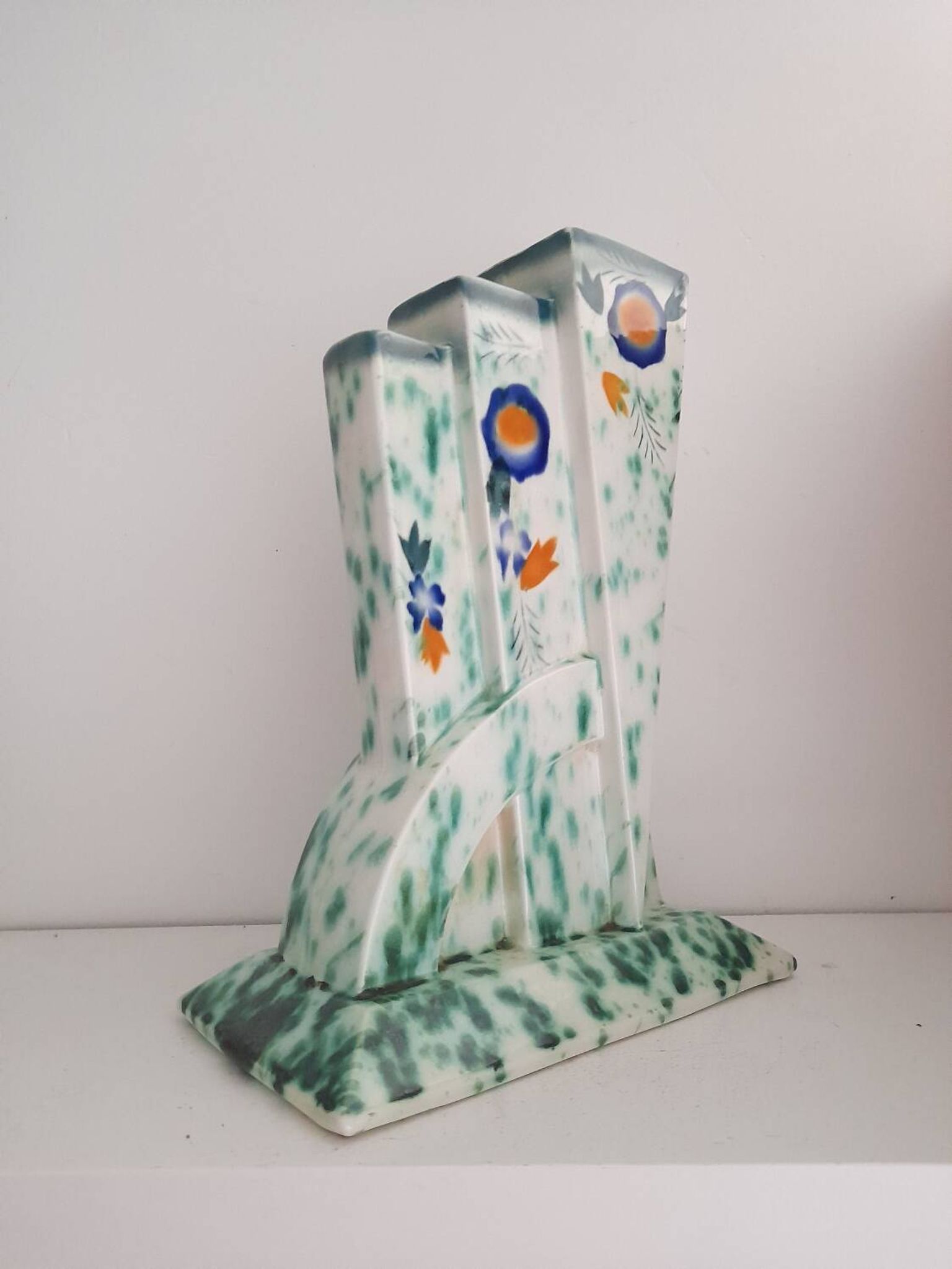 Large Art Deco vase from the 1930s, futuristic earthenware
