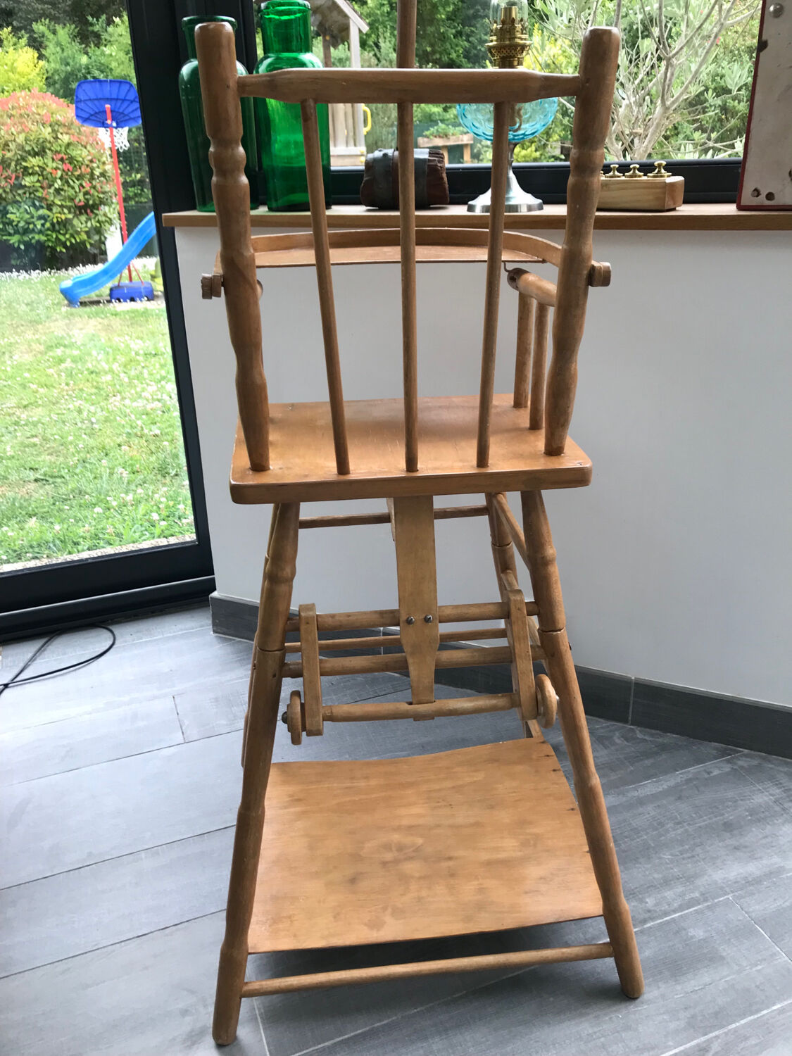 Wooden high chair for baby - Vintage