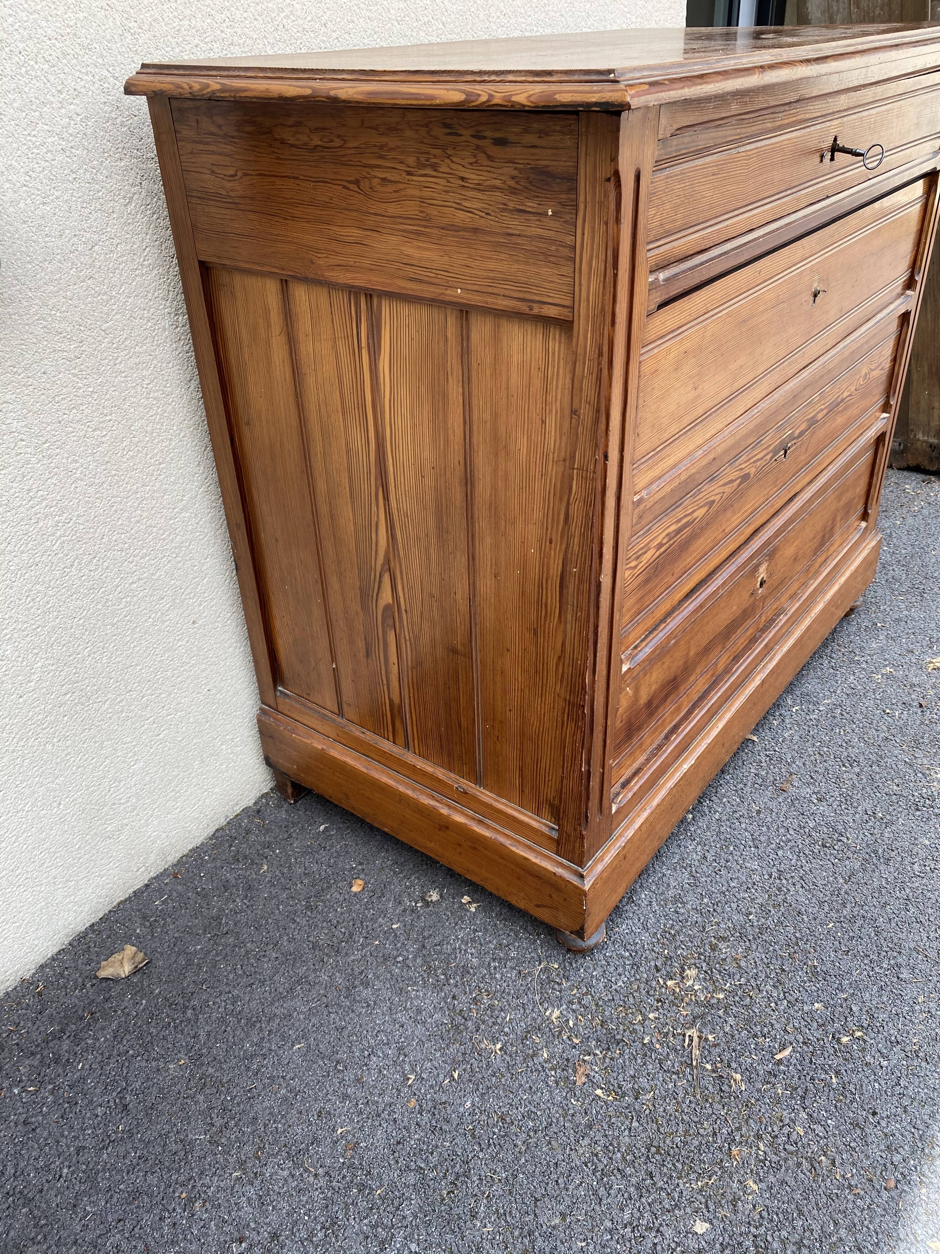 Dresser pitchpin 1900