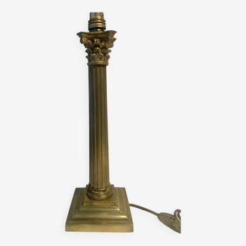 Corinthian column lamp in bronze and gilded brass