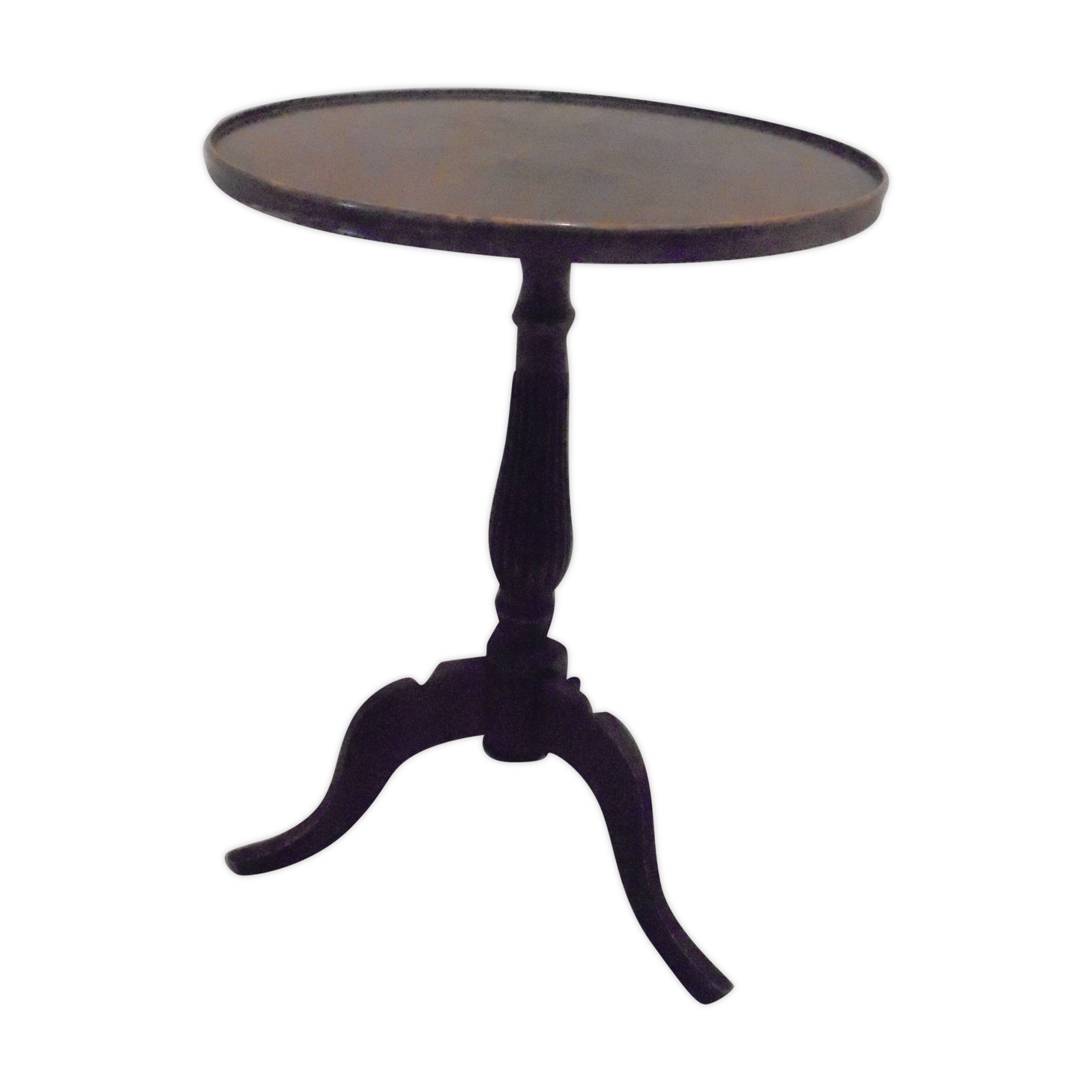 wooden pedestal table