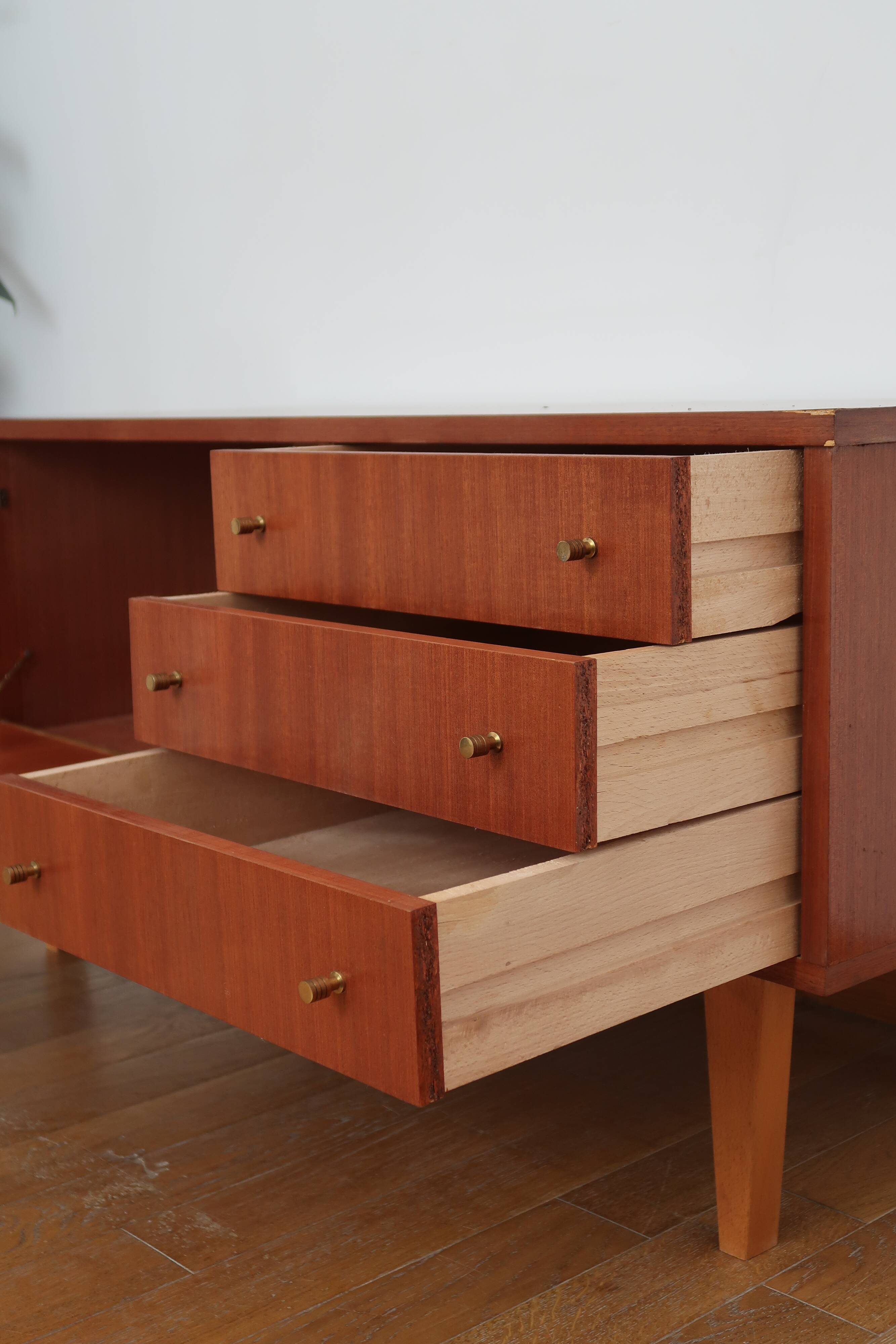 Small Scandinavian row