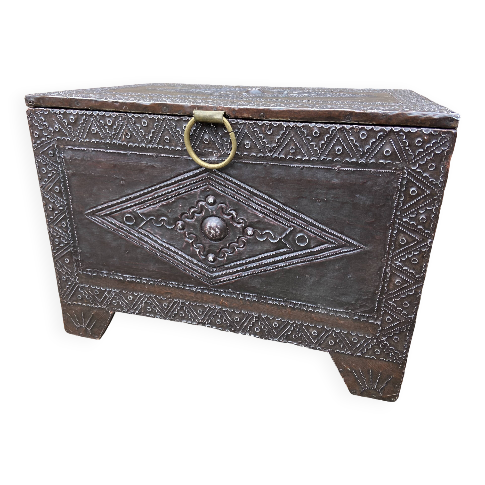 Small orientalist wooden chest shirazi india persia