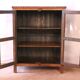 Ancien cabinet vitré en teck birman