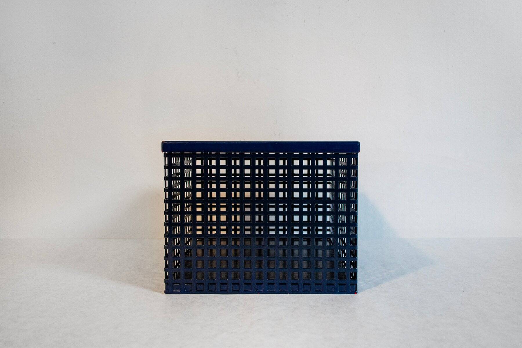 Scatola in metallo blu, anni '70