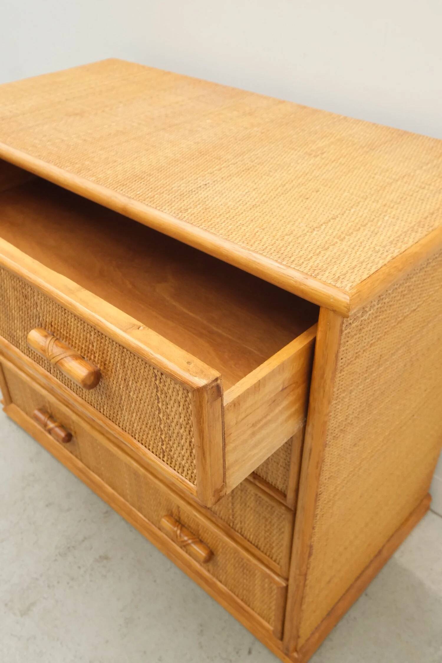 Commode en rotin, 1980