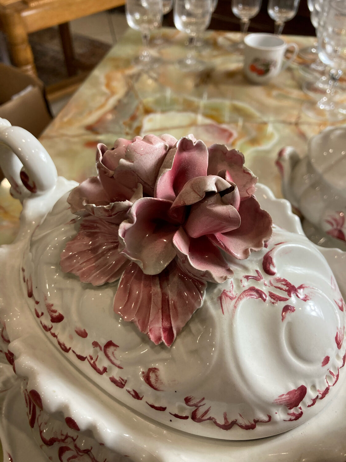 Porcelain and sugar slip tureen