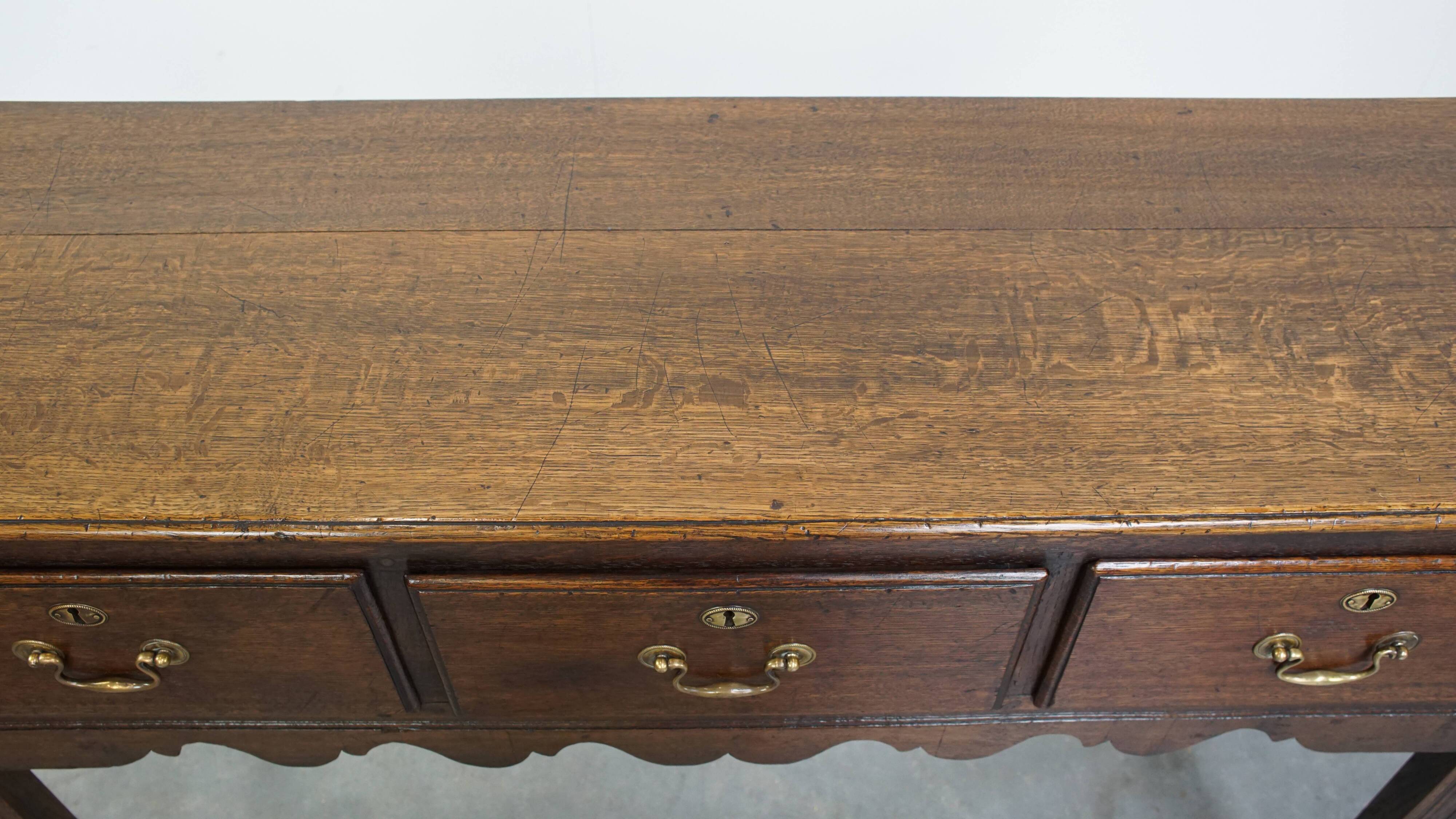 Antique English Oak Side Table / Hall Table from the 19th Century