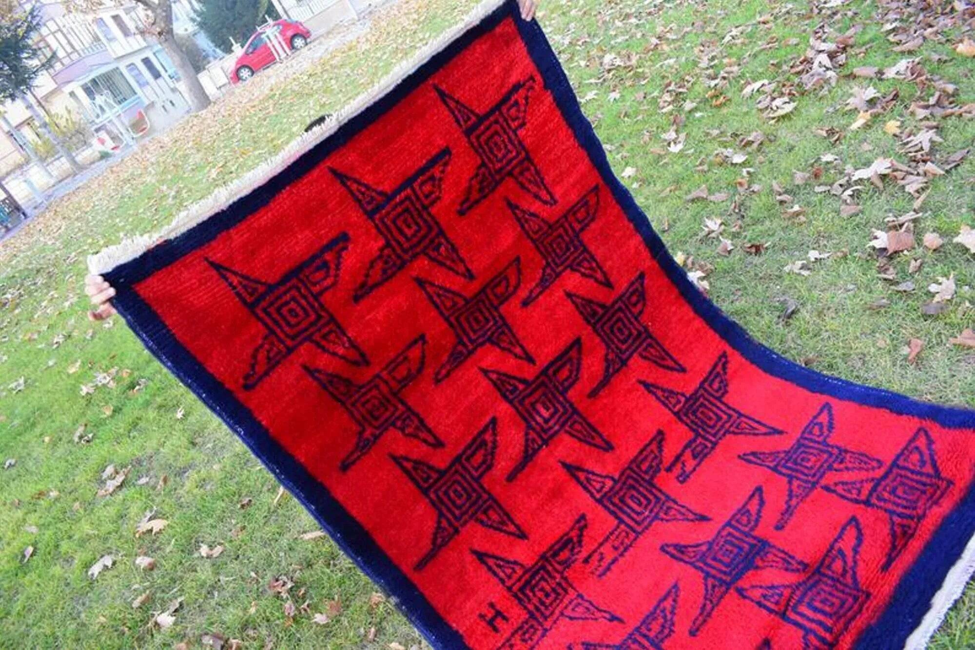 Vintage Turkish handmade rug 114x182 cm