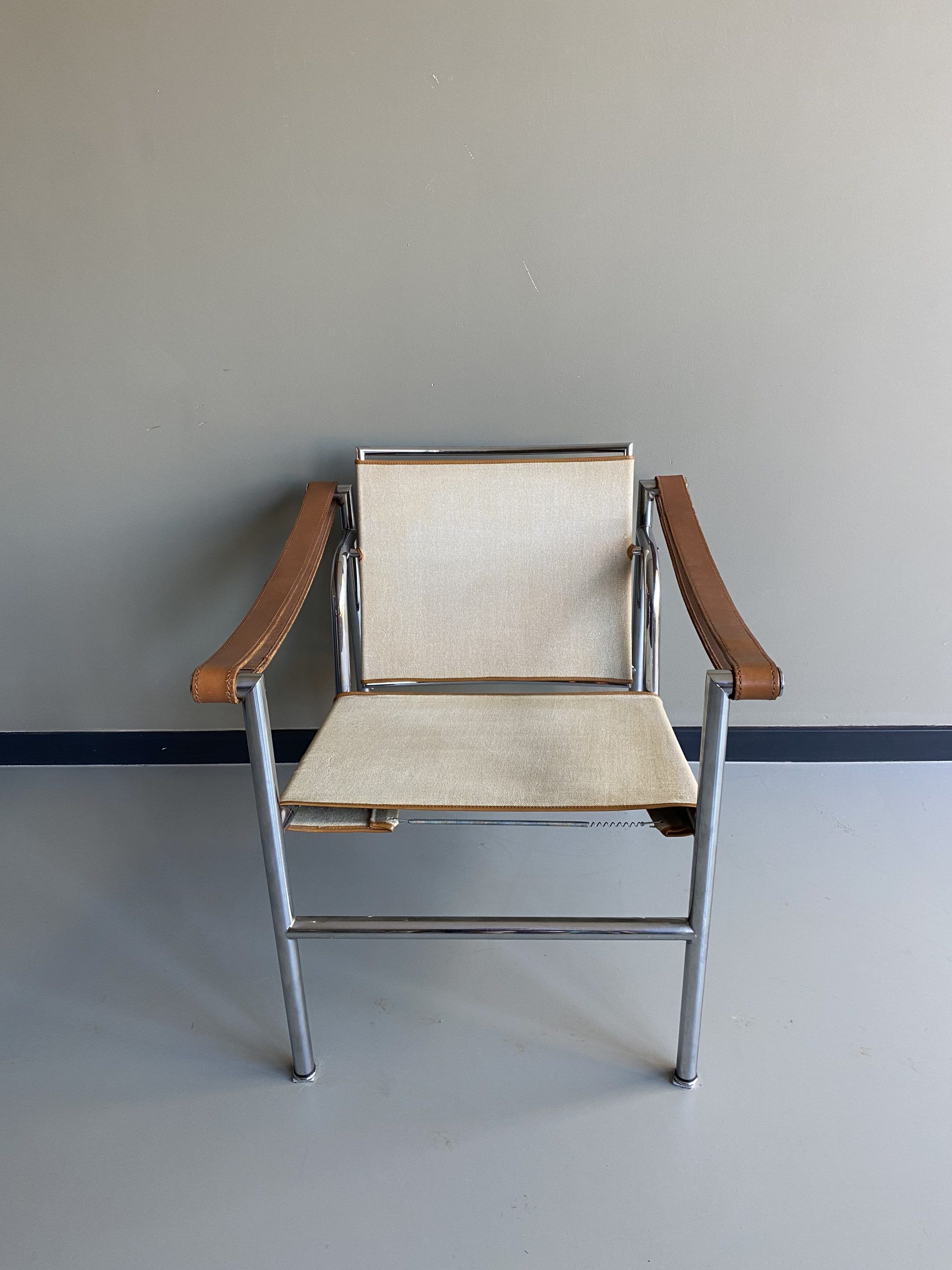 LC-1 Le Corbusier Chair