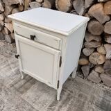 Meuble de rangement ancien rénové