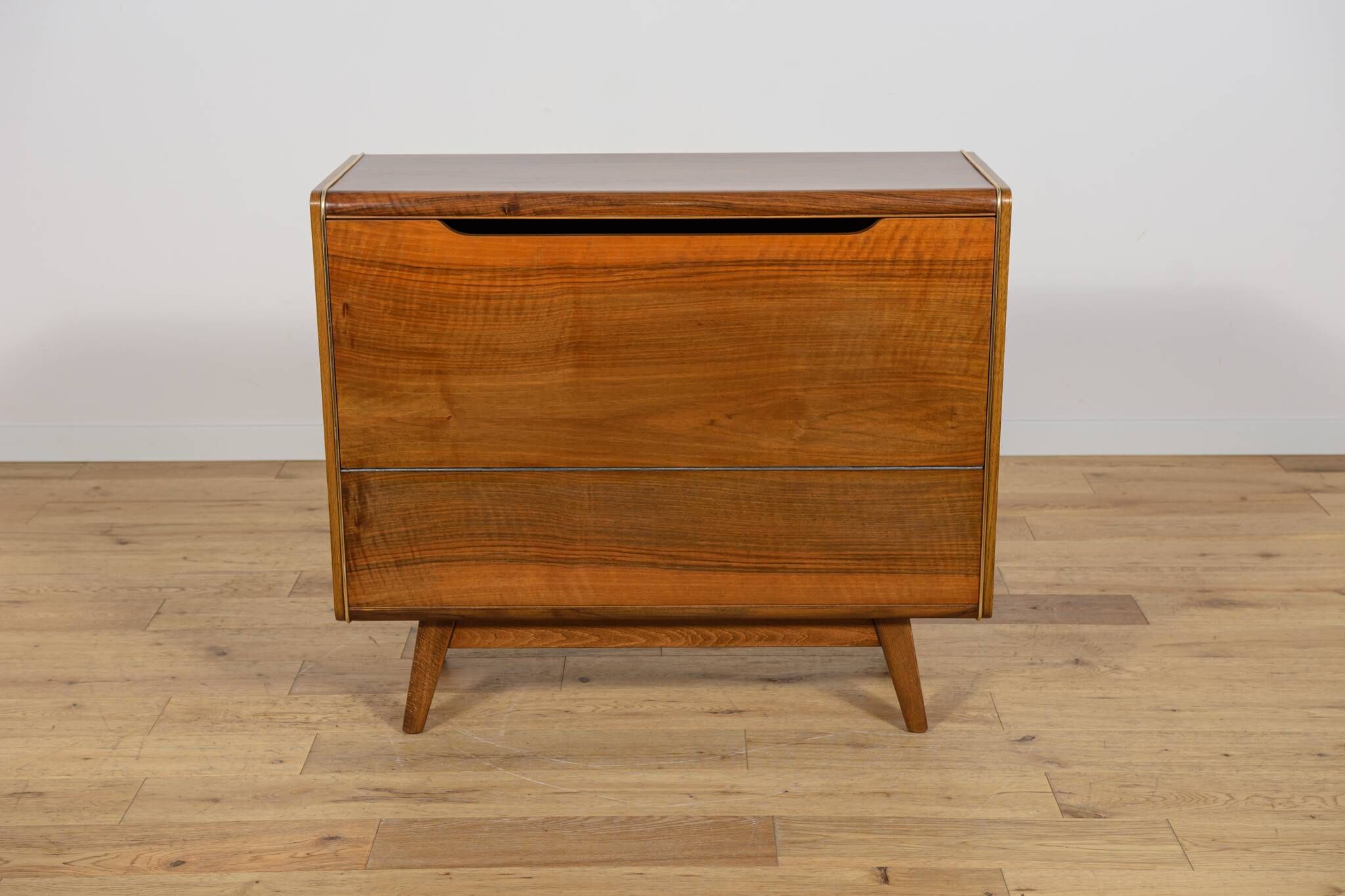 Bar cabinet model U391 by Bohumil Landsman for Jitona, 1960s