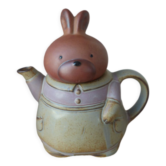 Théière en Grès Madame Lapin avec son Tablier Fabriquée au Japon
