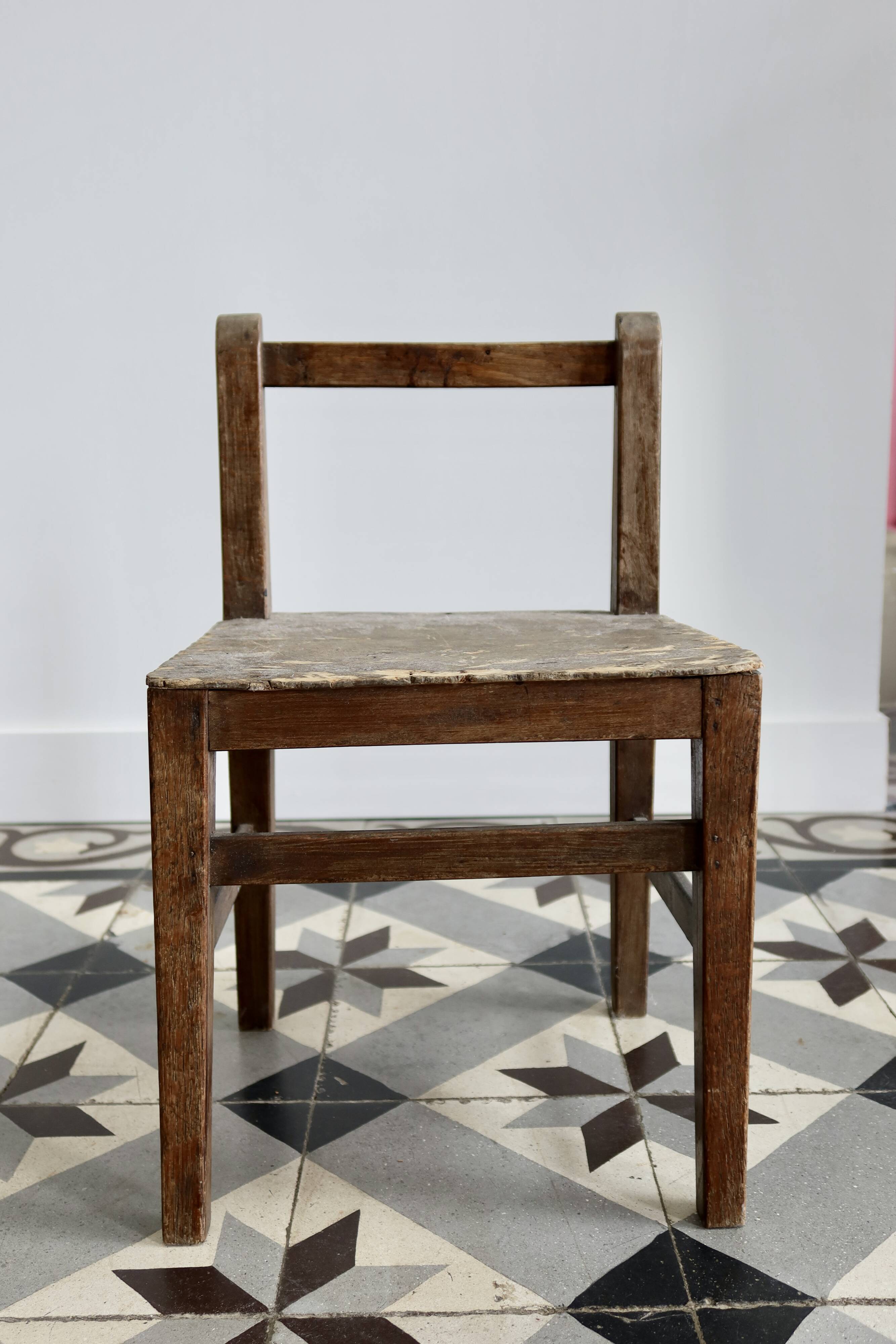 Chaise d’enfant ancienne en bois