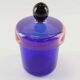 Bocal en verre fait main bleu, rose et noir avec couvercle par Erik Höglund, 1992