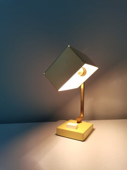 Italian table lamp 50 years