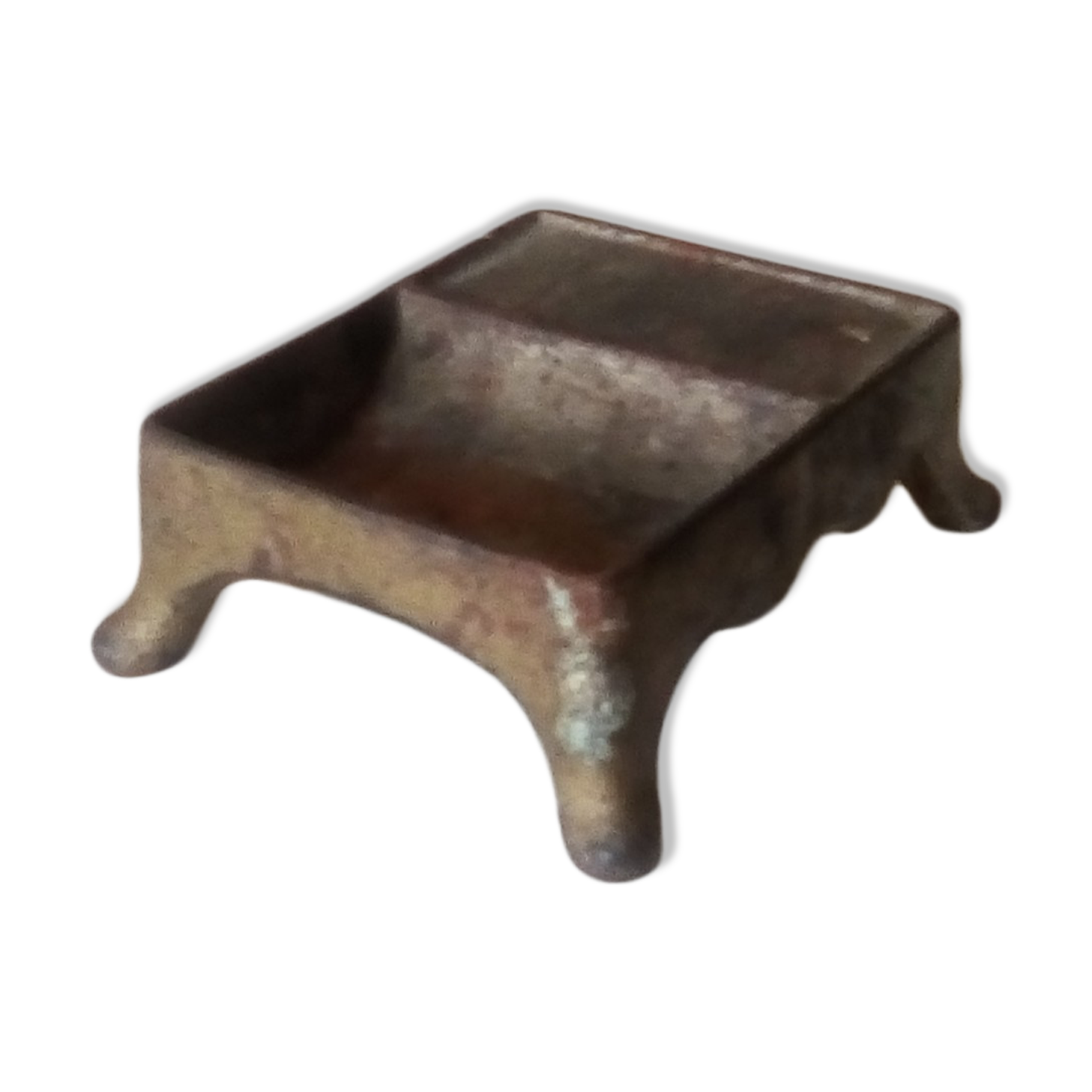 Old cast-cast cast-inkwell