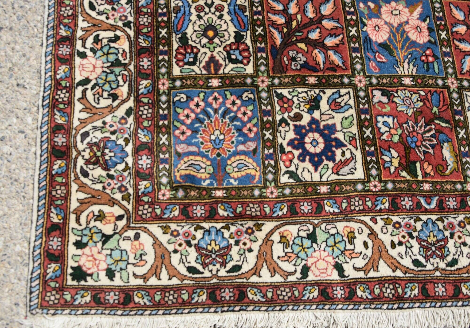 Oriental Persian Rug Iran Bakthiar Chaleshotor Handmade: 2.40 X 1.60 M