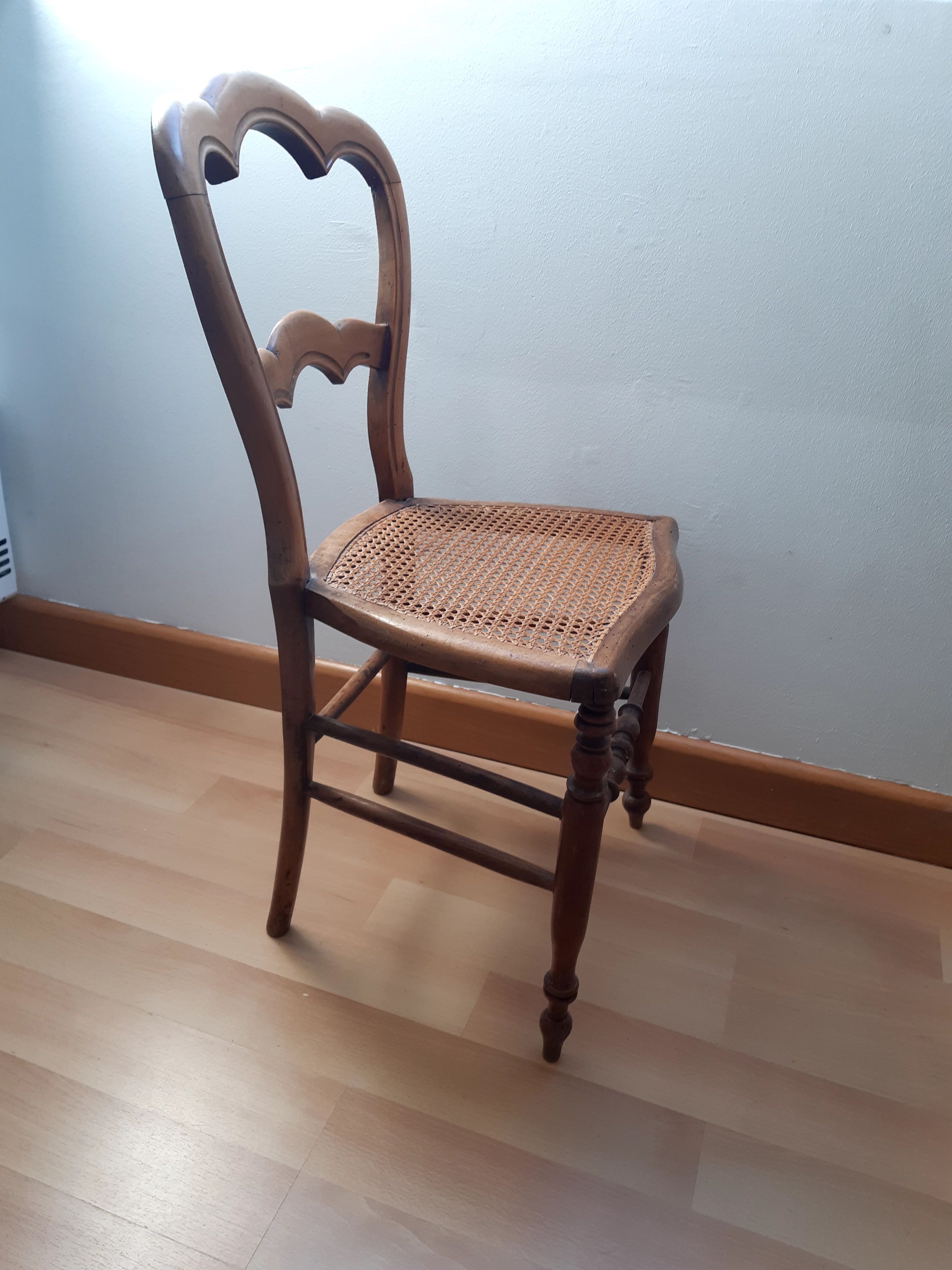 Chaise bois et cannage