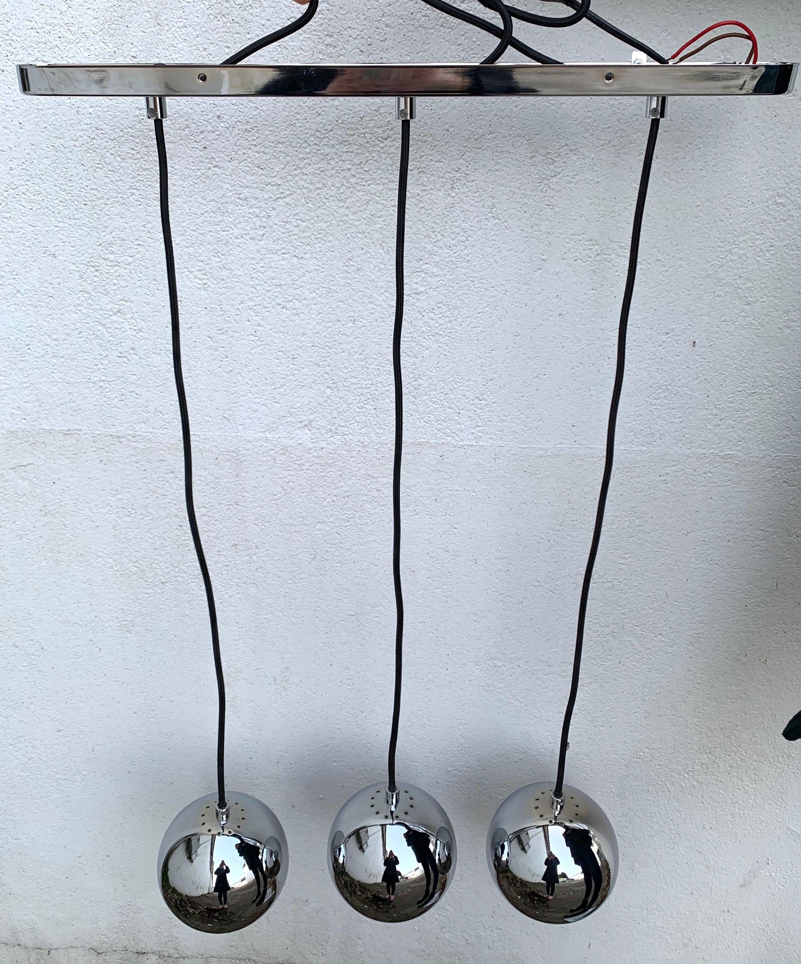3-ball chrome hanging lamp