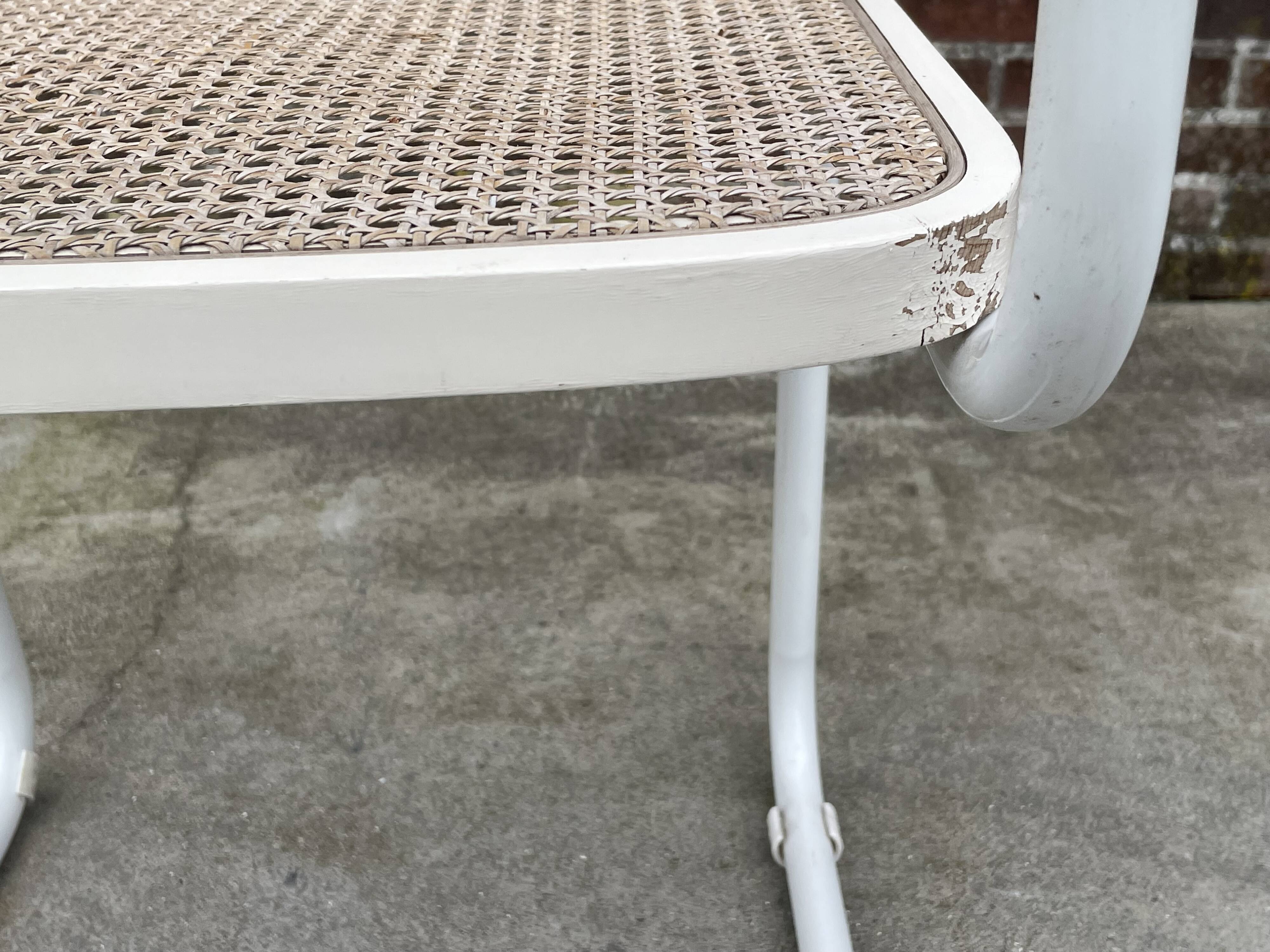 Set of 4 Cesca b32 model chairs in white by Marcel Breuer