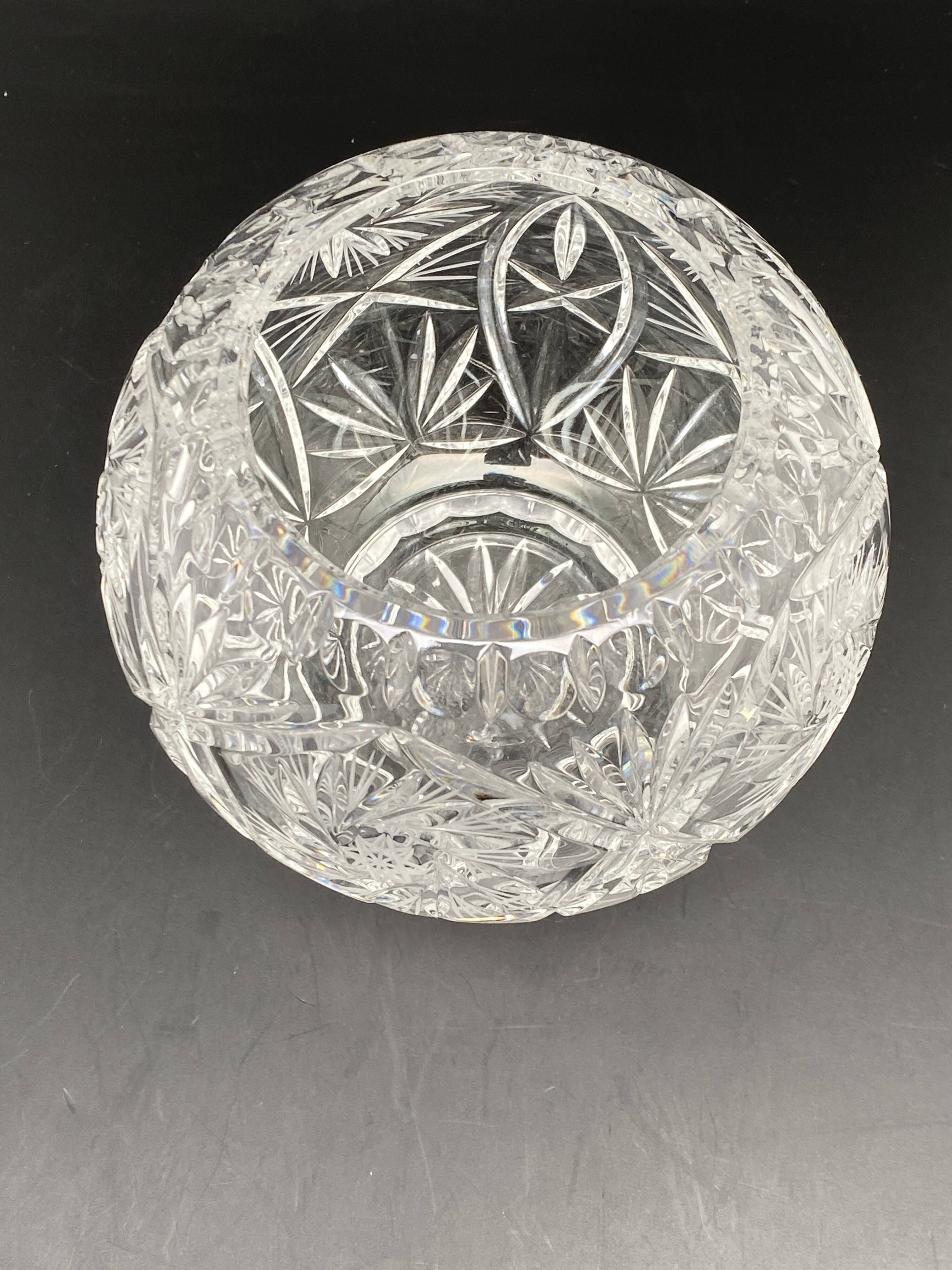 Decorative ball in chiseled Arques crystal