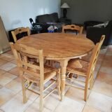 Dining table and 4 chairs