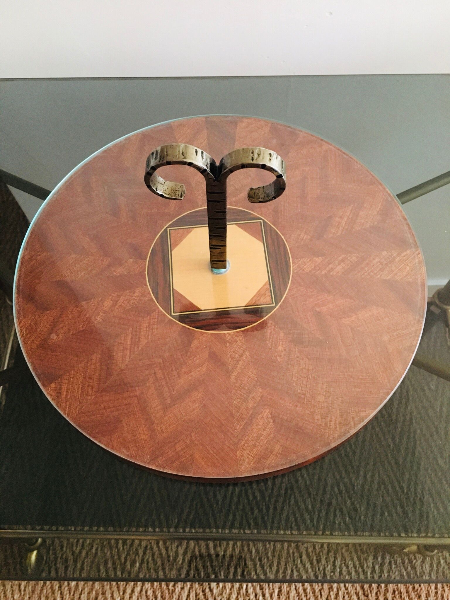 60'S straw marquetry presentation dish