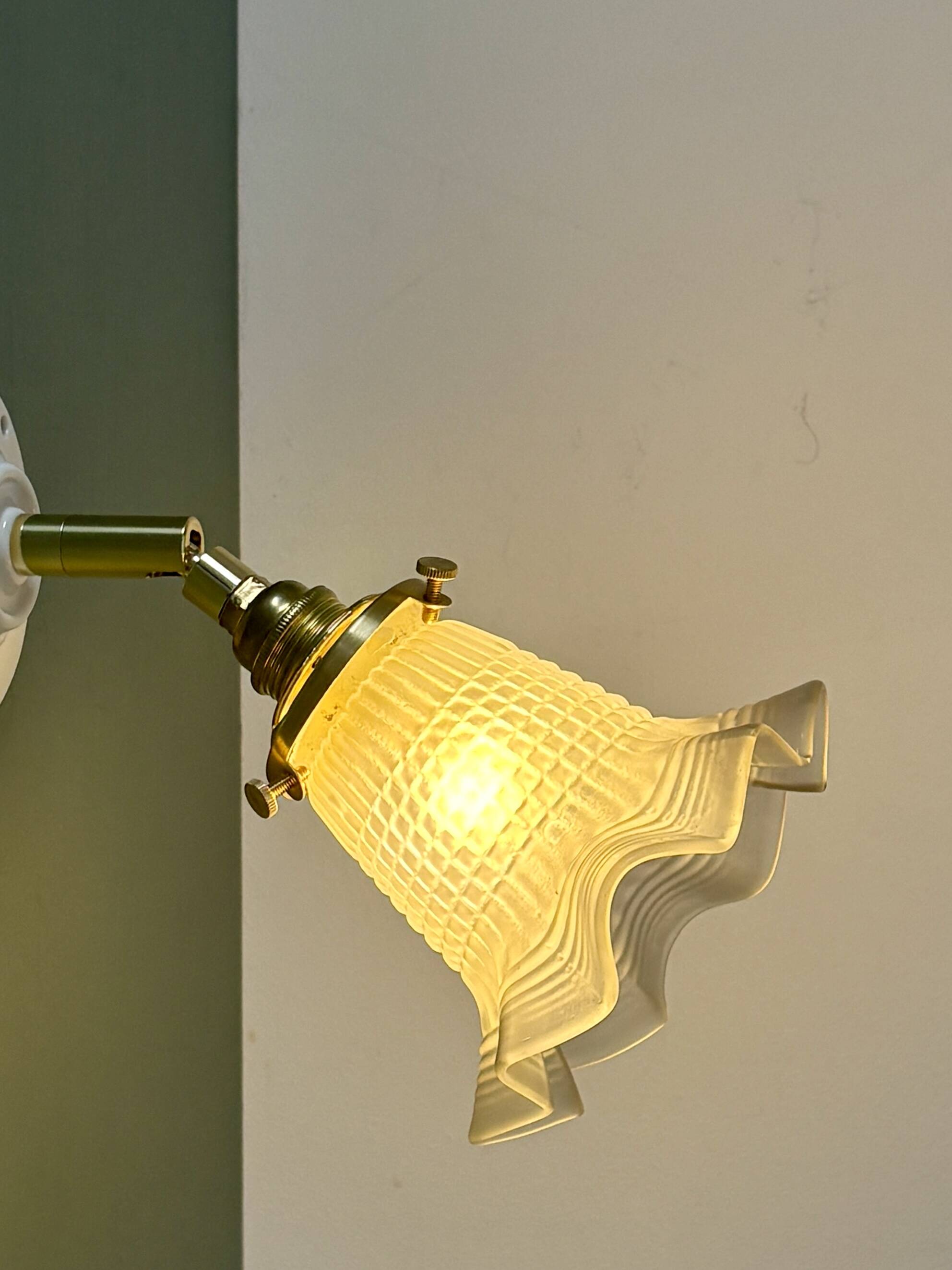 Vintage frosted glass tulip wall light
