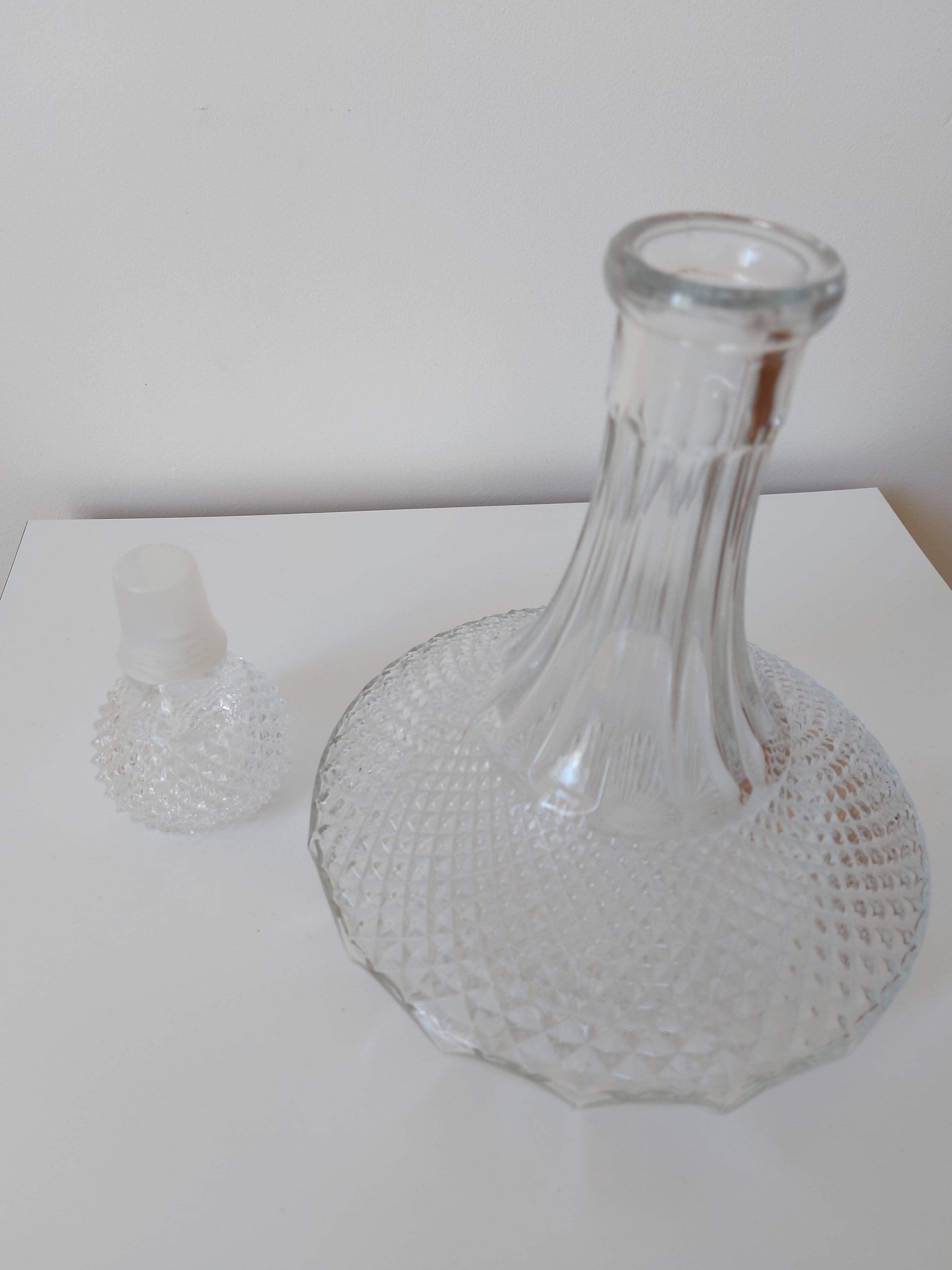Chiseled glass decanter