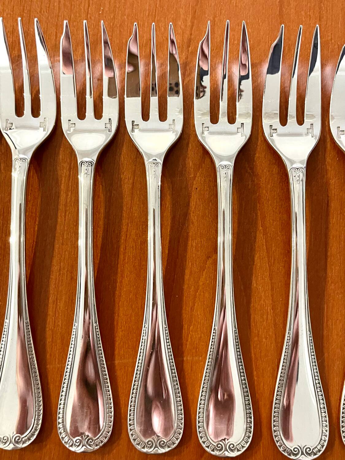 Christofle Malmaison 12 cake/dessert forks, mint condition