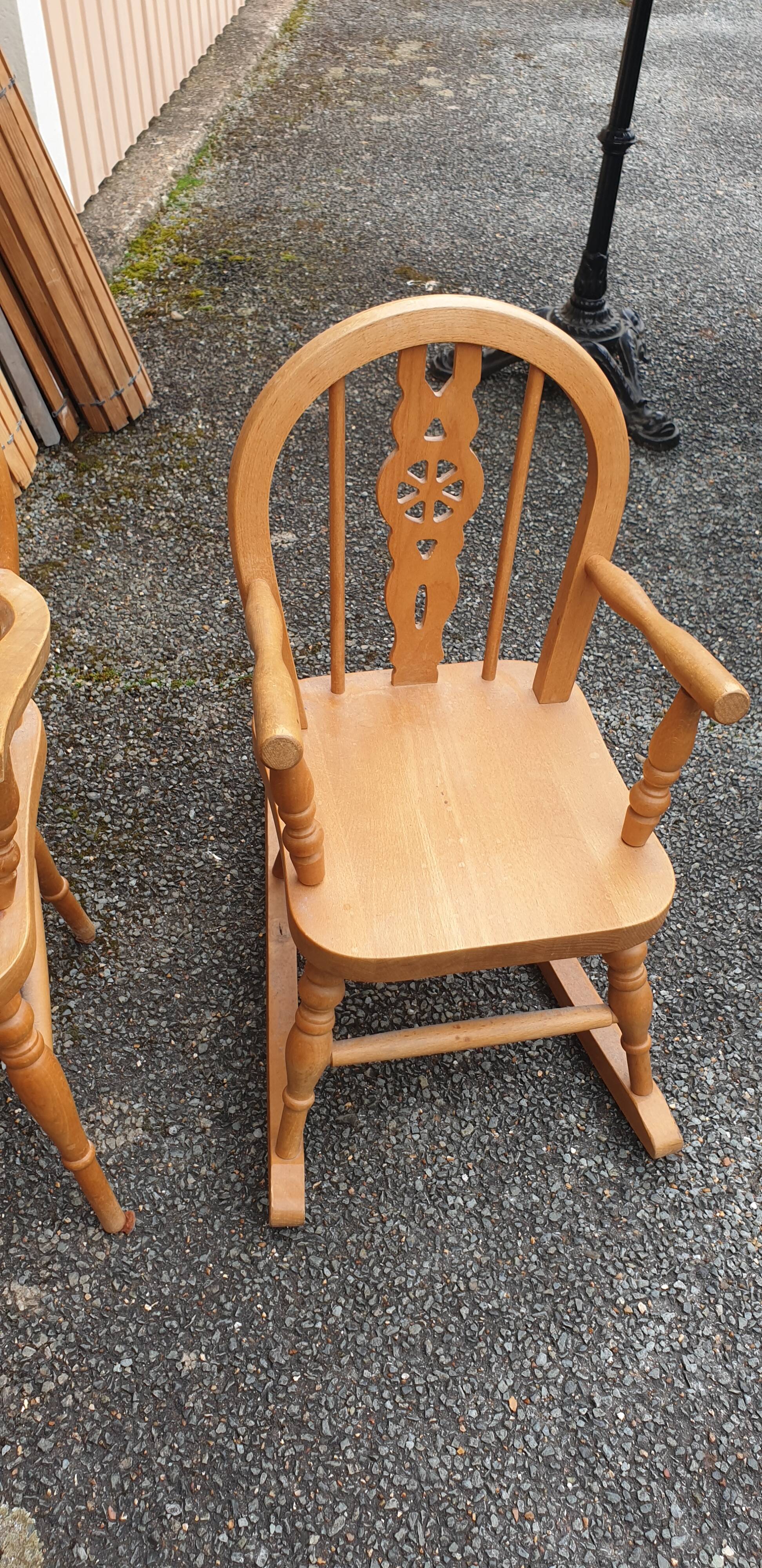 2 solid wood children's armchairs