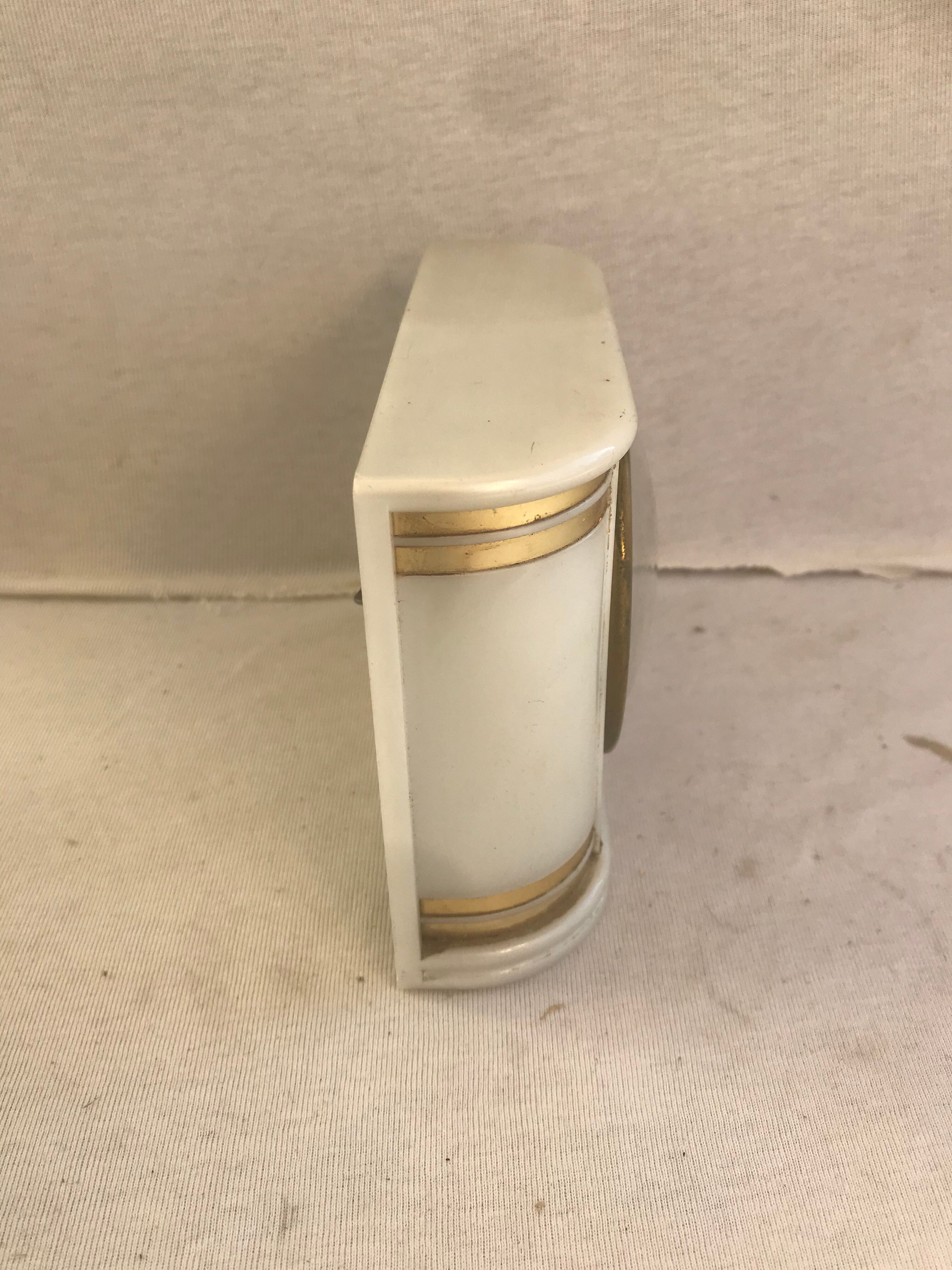 Ancien réveil jaz bakélite blanc