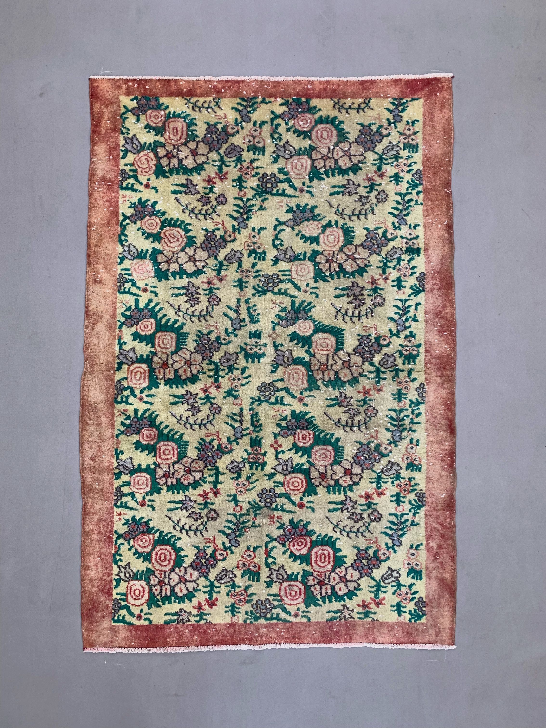 Vintage turkish rug 206x135 cm shabby distressed carpet medium