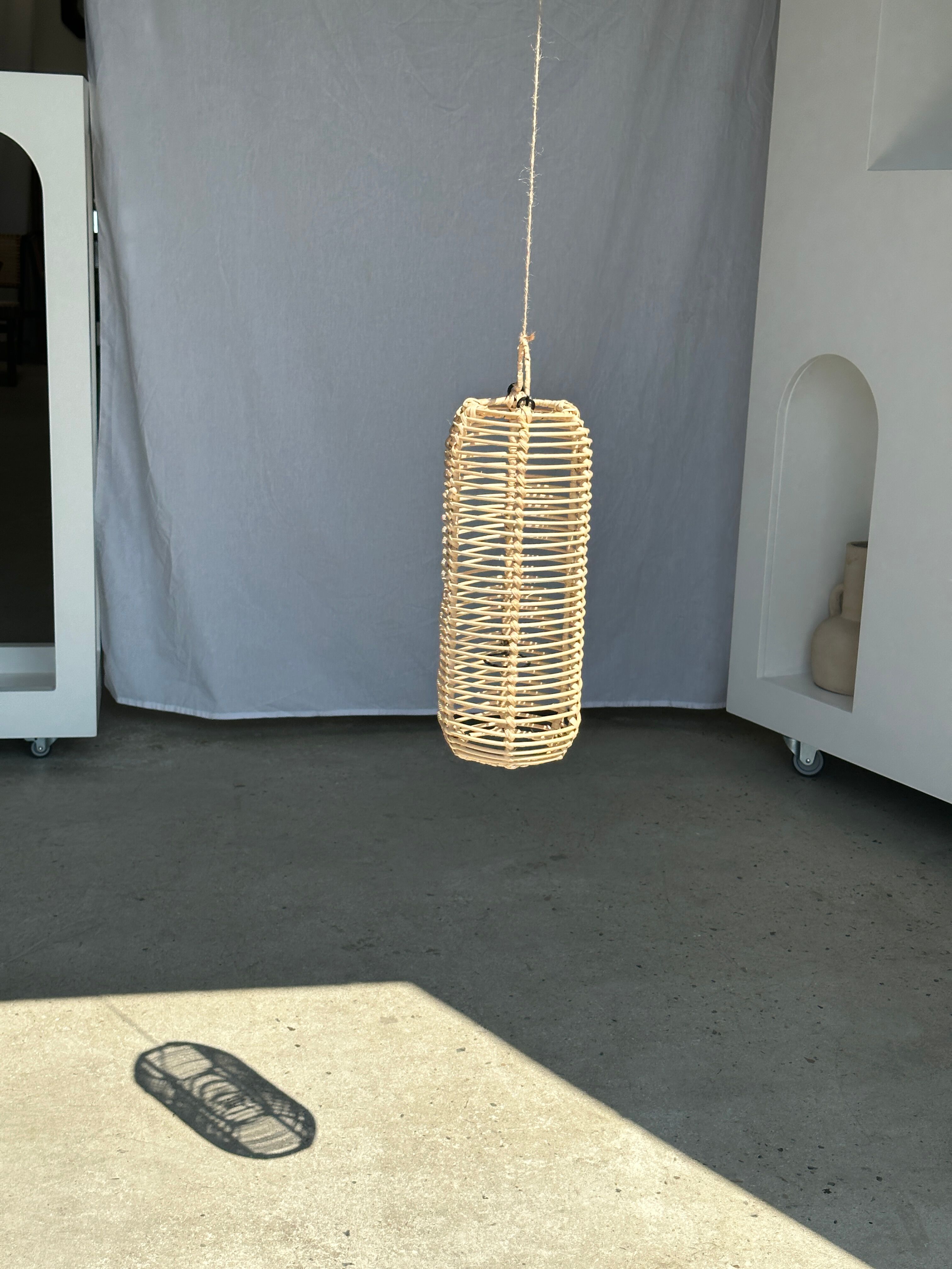 Small lantern-shaped rattan suspension H35 D15