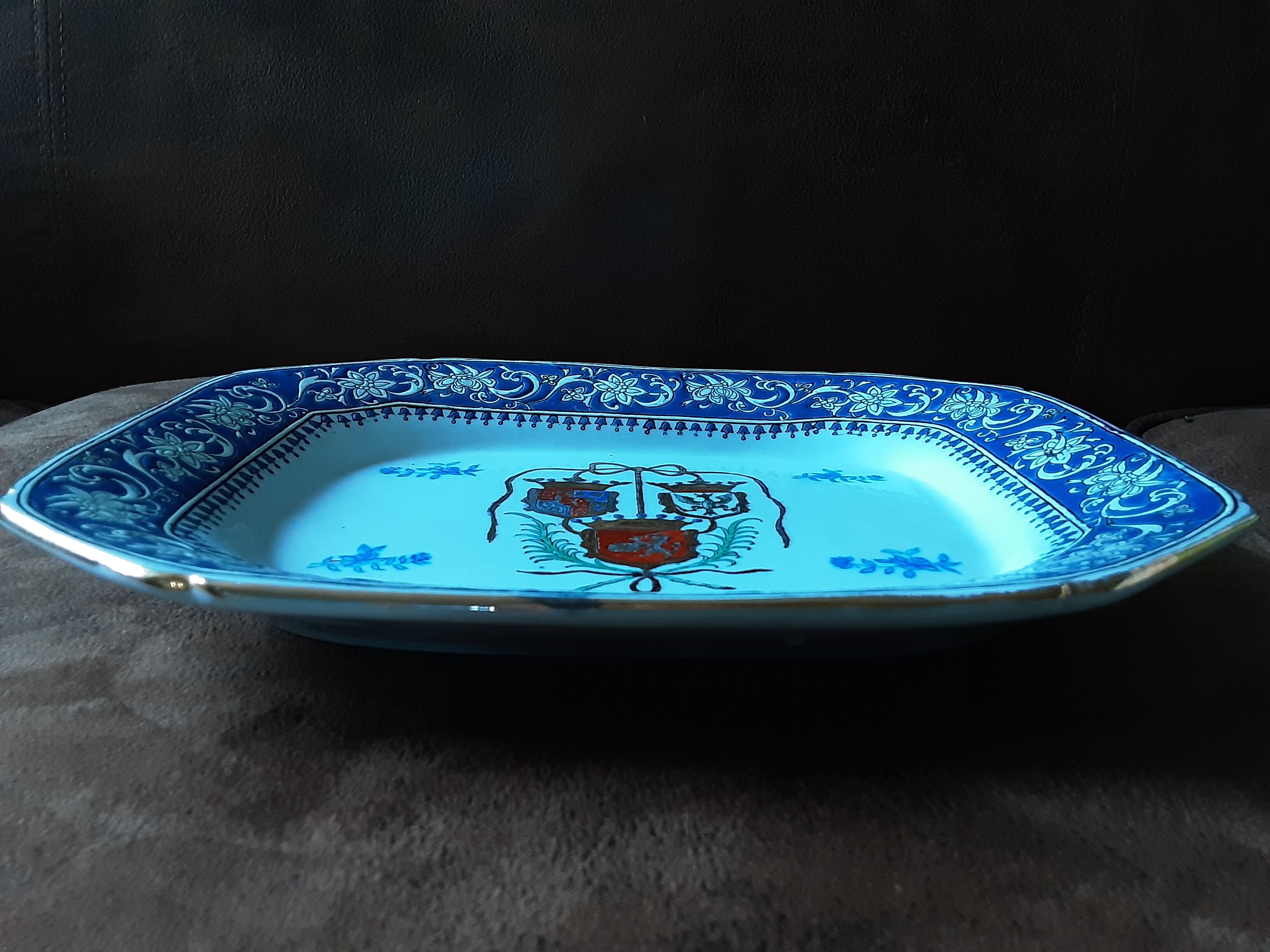 Old dish Château de Toussicourt