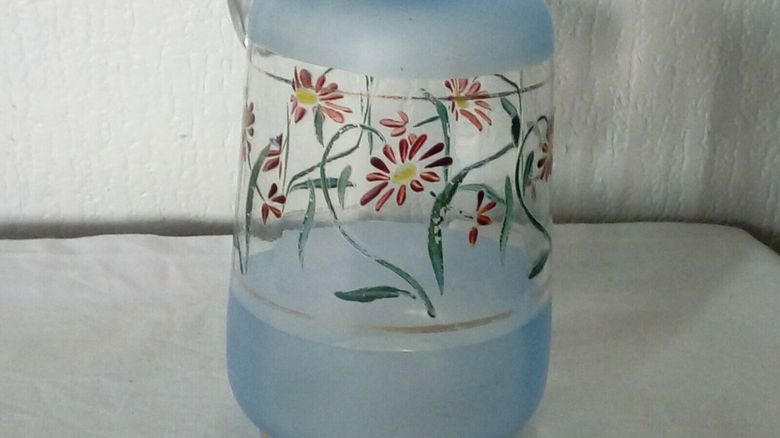 Carafe in painted ewer glass and lightly enamell the end 19 eme