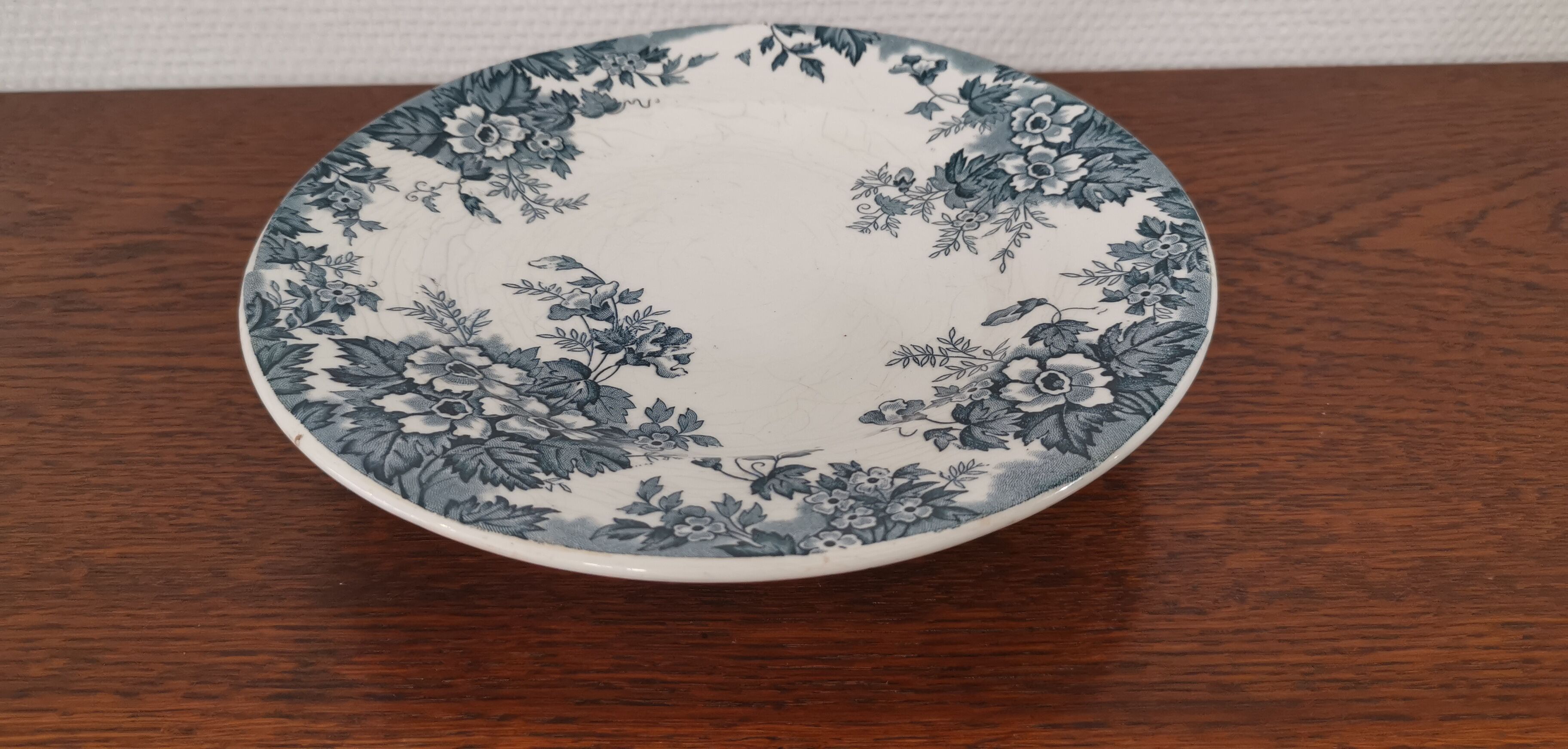 Compotier drageoir faience Saint Amand model Marie Louise signed