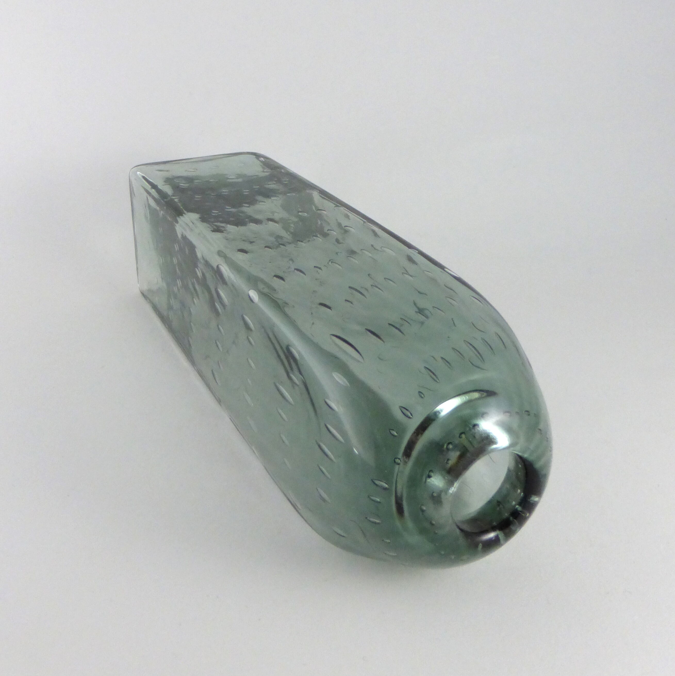 Vase en verre bullé